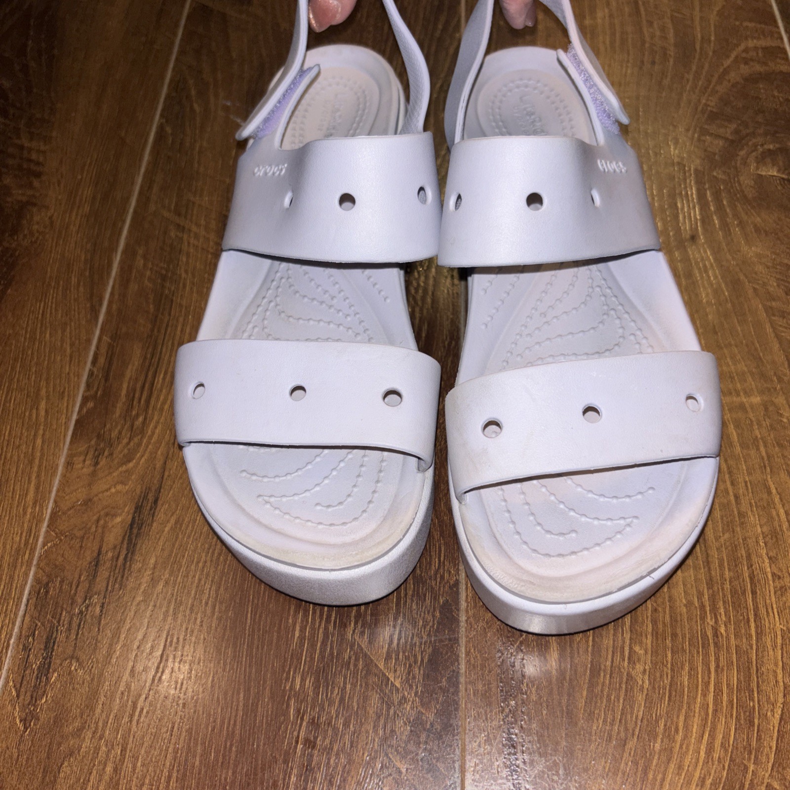 Crocs LiteRide Brooklyn Strappy Sandals Women’s Size: 7 Color: Mushroom/Stucco