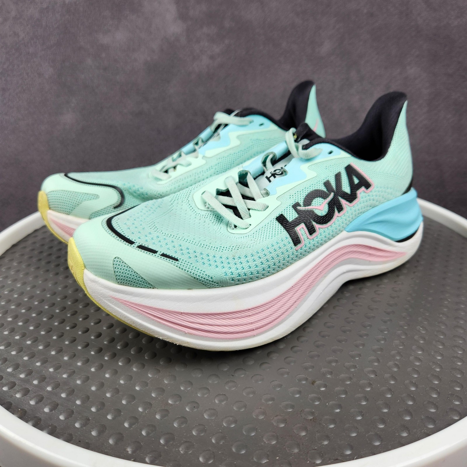 Hoka One One Skyward X Shoes Womens Size 9.5 Green Running Sneakers 1147912 MSP