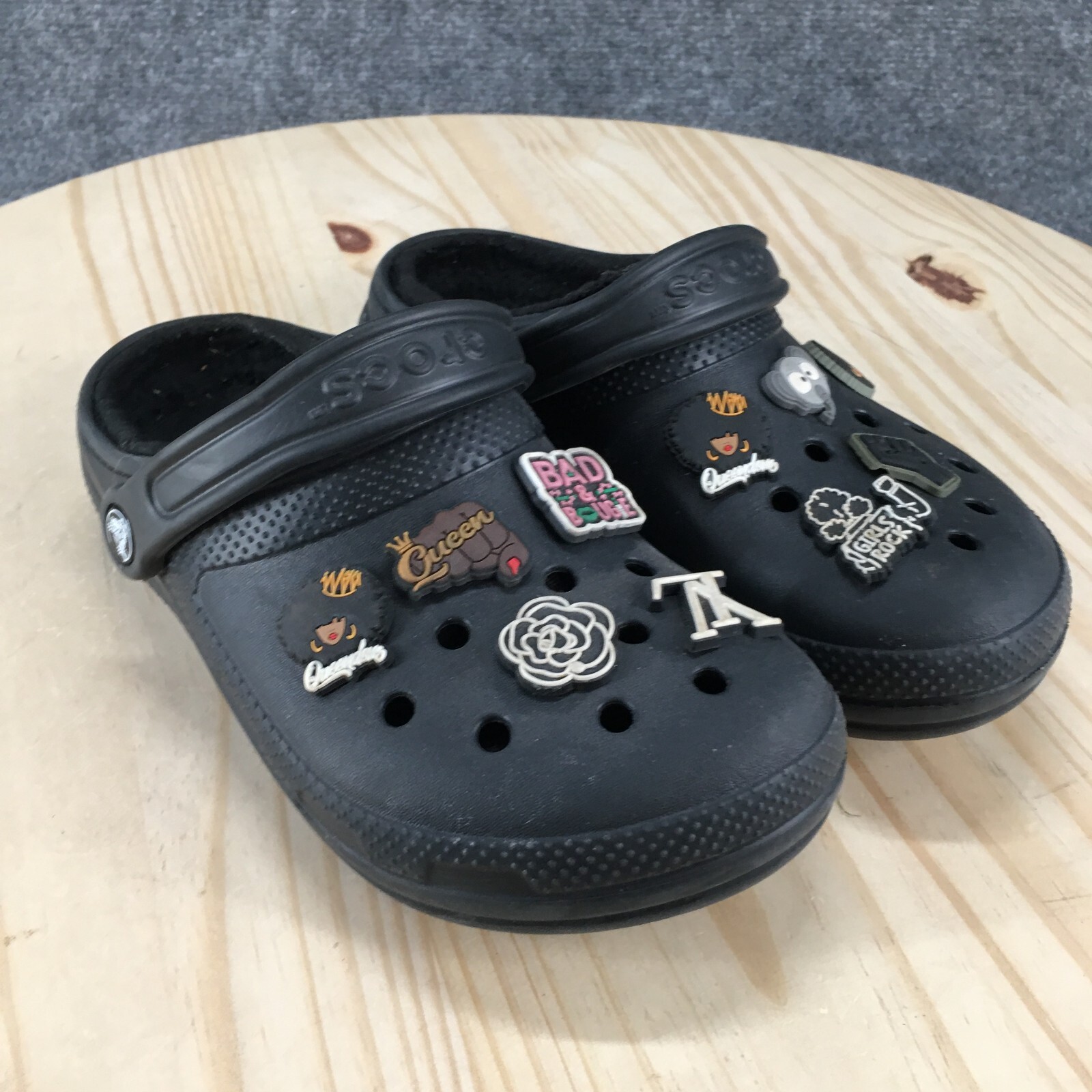Crocs Shoes Mens 5 Womens 7 Classic Clog Black Rubber Faux Fur Queendom 203591