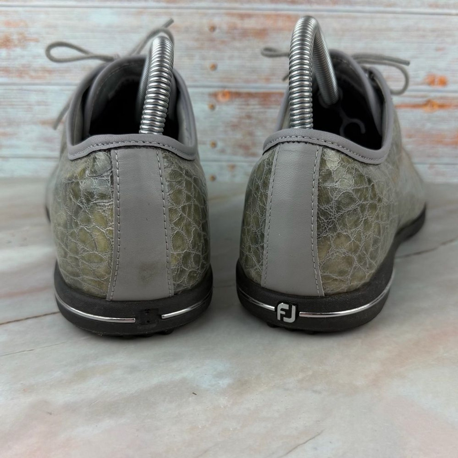 FootJoy Women’s Tailored Collection Golf Shoes Size 8 Spikeless Metallic Lizard
