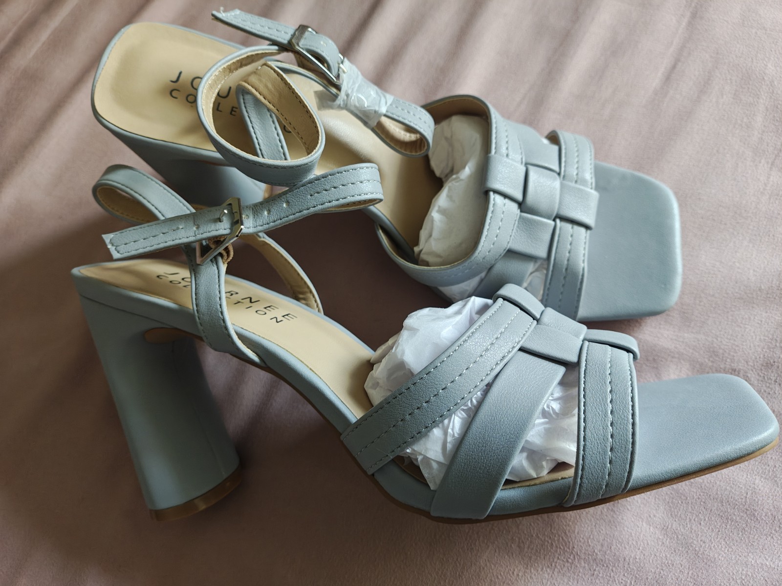 Journee Collection Gibssen Sandles Women’s Shoes 8.5