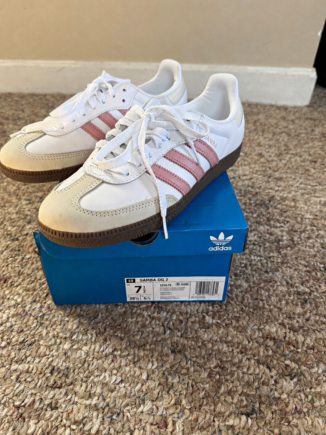 Adidas Samba OG Women Low Top Lace-Up Sneakers White/Pink/Beige Gum Sole