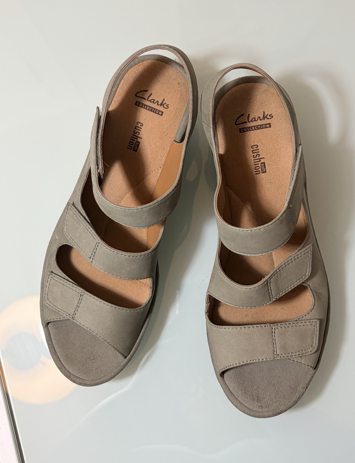 Clarks Cushion Soft Women’s Gray Strappy Wedge Sandals Hook & Loop Cushioned