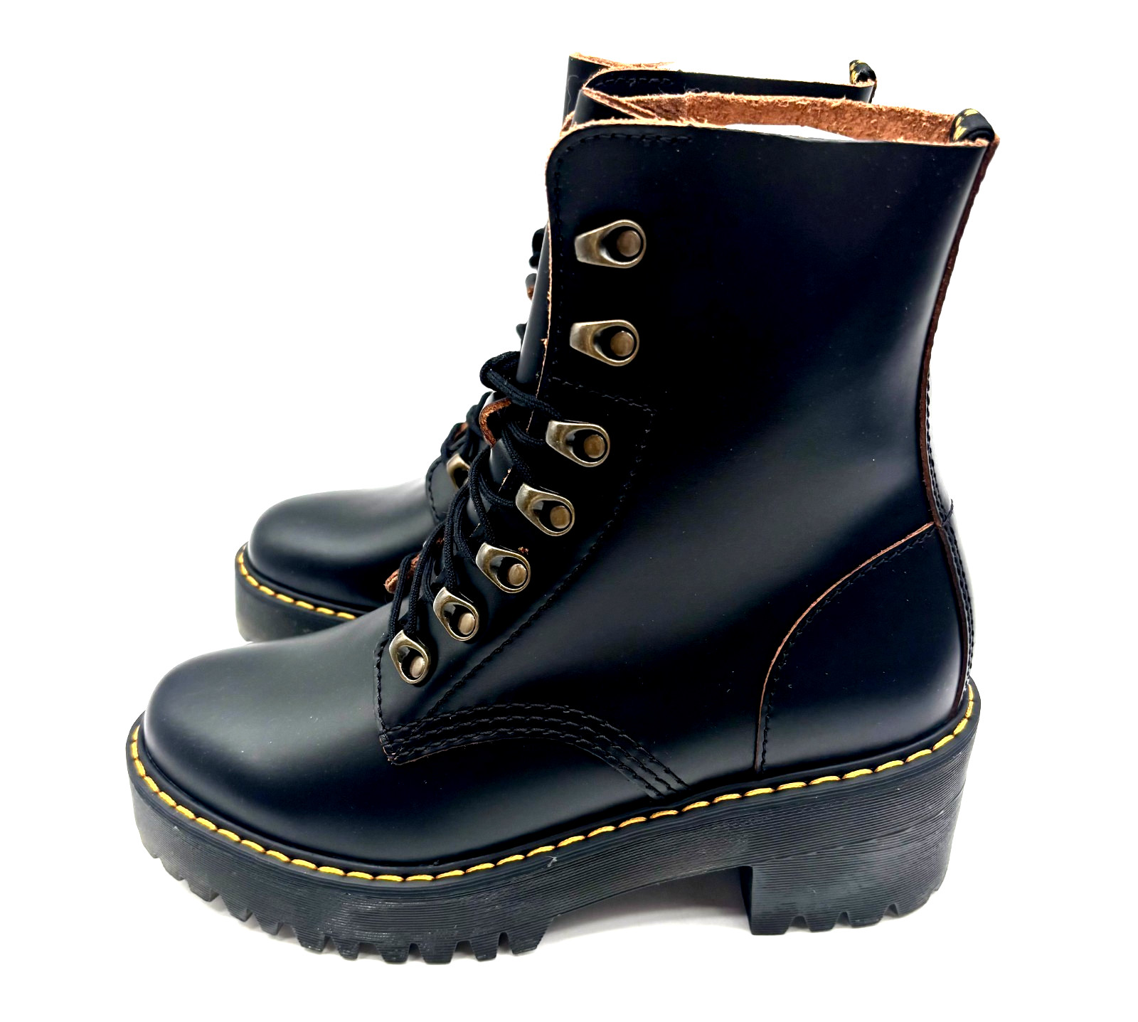 DR. MARTENS Wonebs Black Leona Vintage Smooth Leather Heeled Boots Size 7