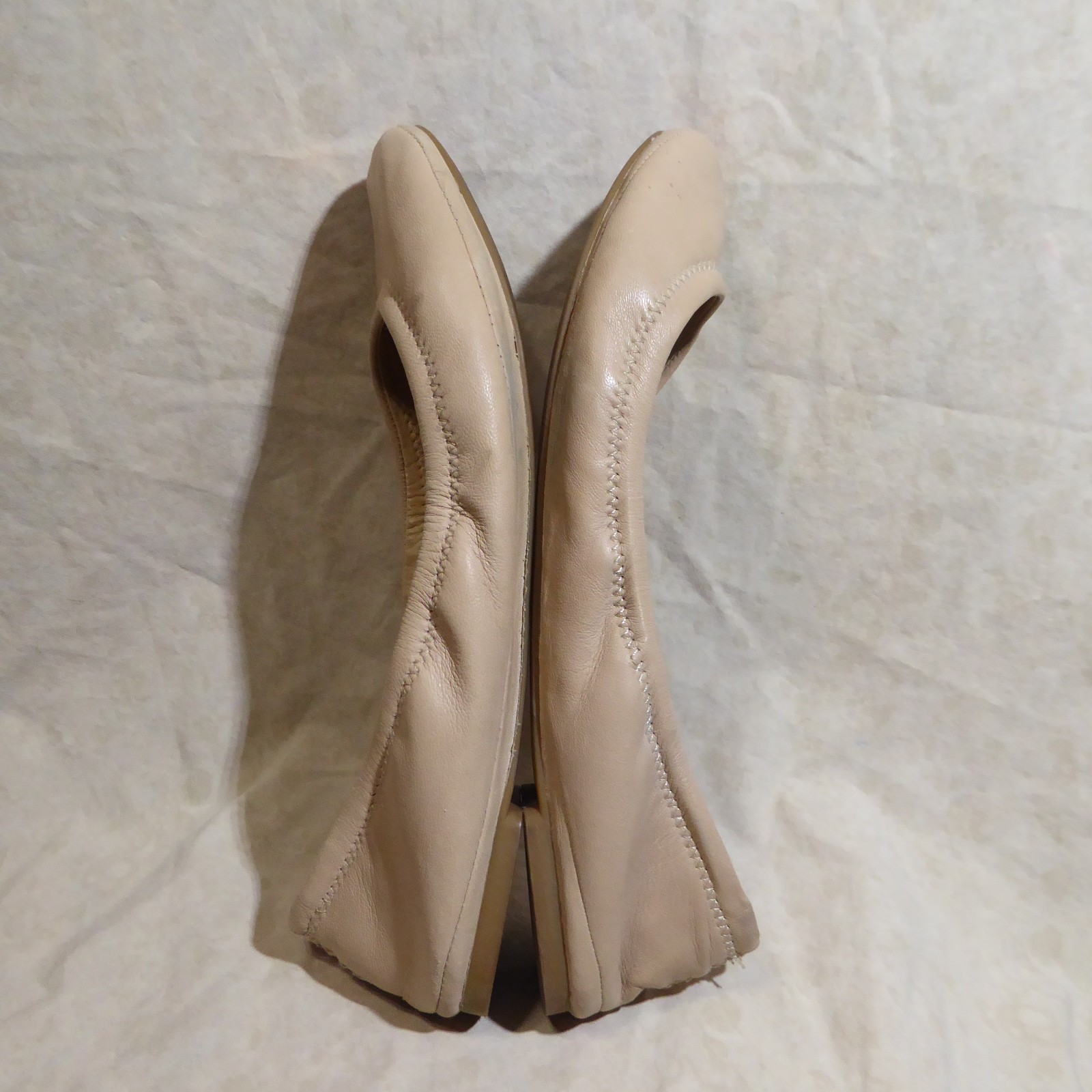 🩰 Lucky Brand Emmie Ballet Flats sz 9 M Nude Beige Leather; X Stitched Heels