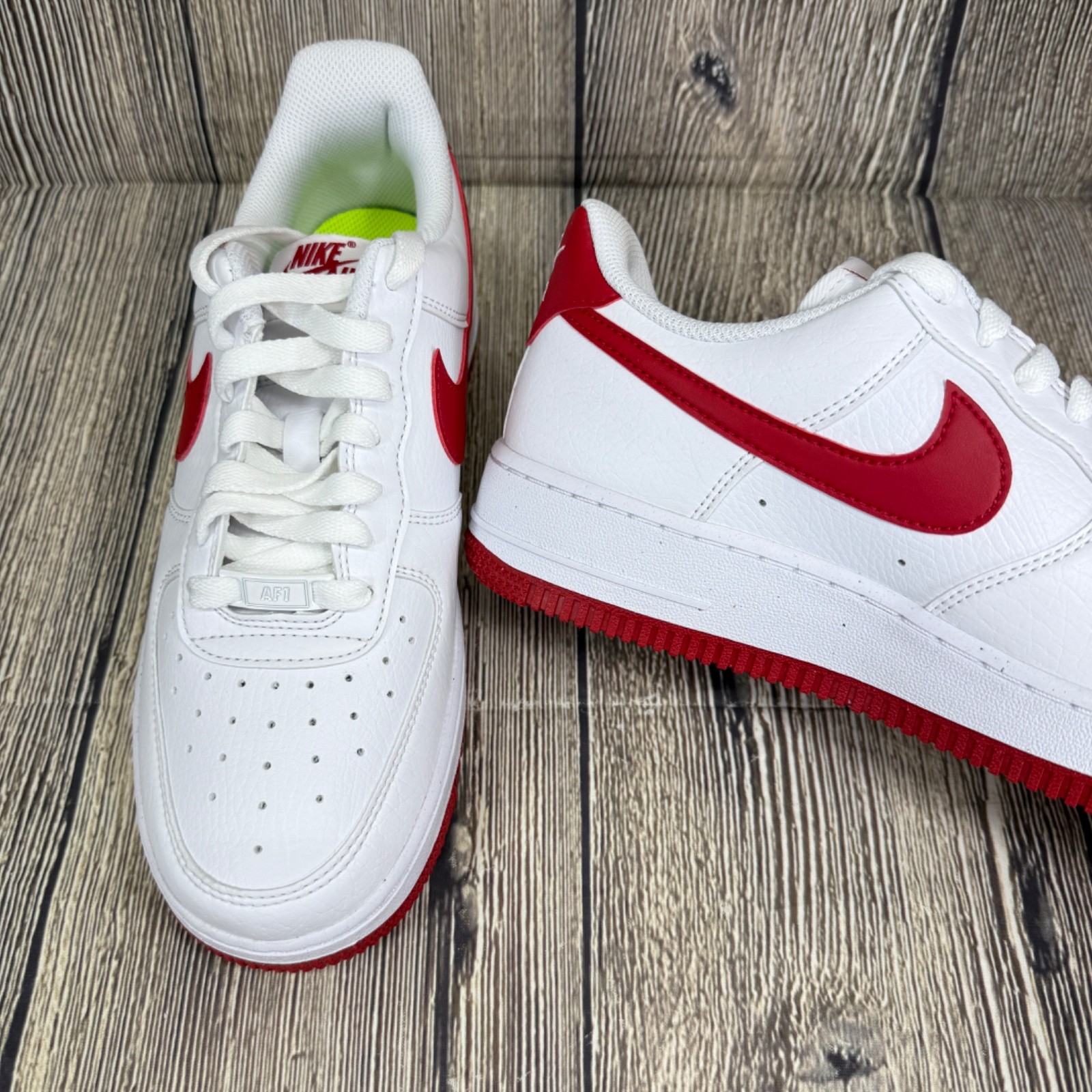 Nike Air Force 1 ’07 SE Next Nature White/Gym Red WMNS 9 M 7.5 DV3808-105