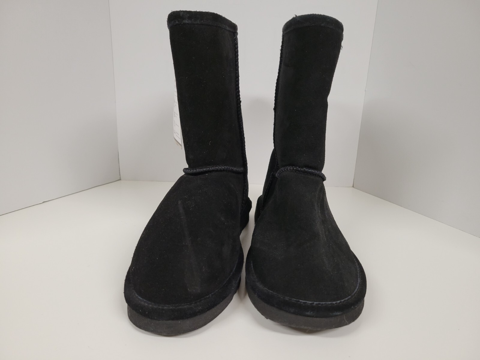 (Mismatched Size Left 9/10 & Right 7/8): Unisex Bearpaw Black Boots