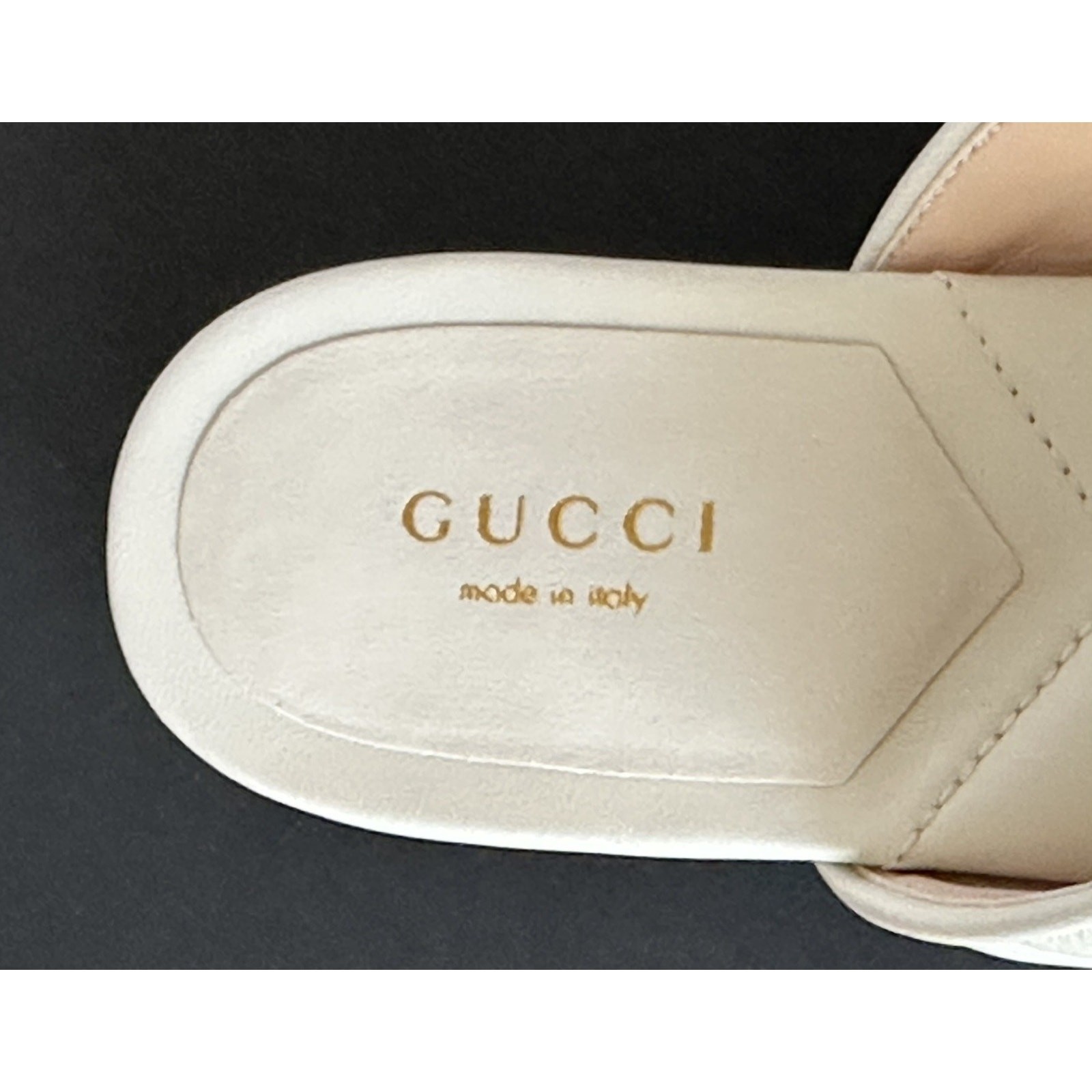 Gucci GG Marmont Padded White Leather Thong Sandals 6.5 US (36.5 Eu) 776948 NIB