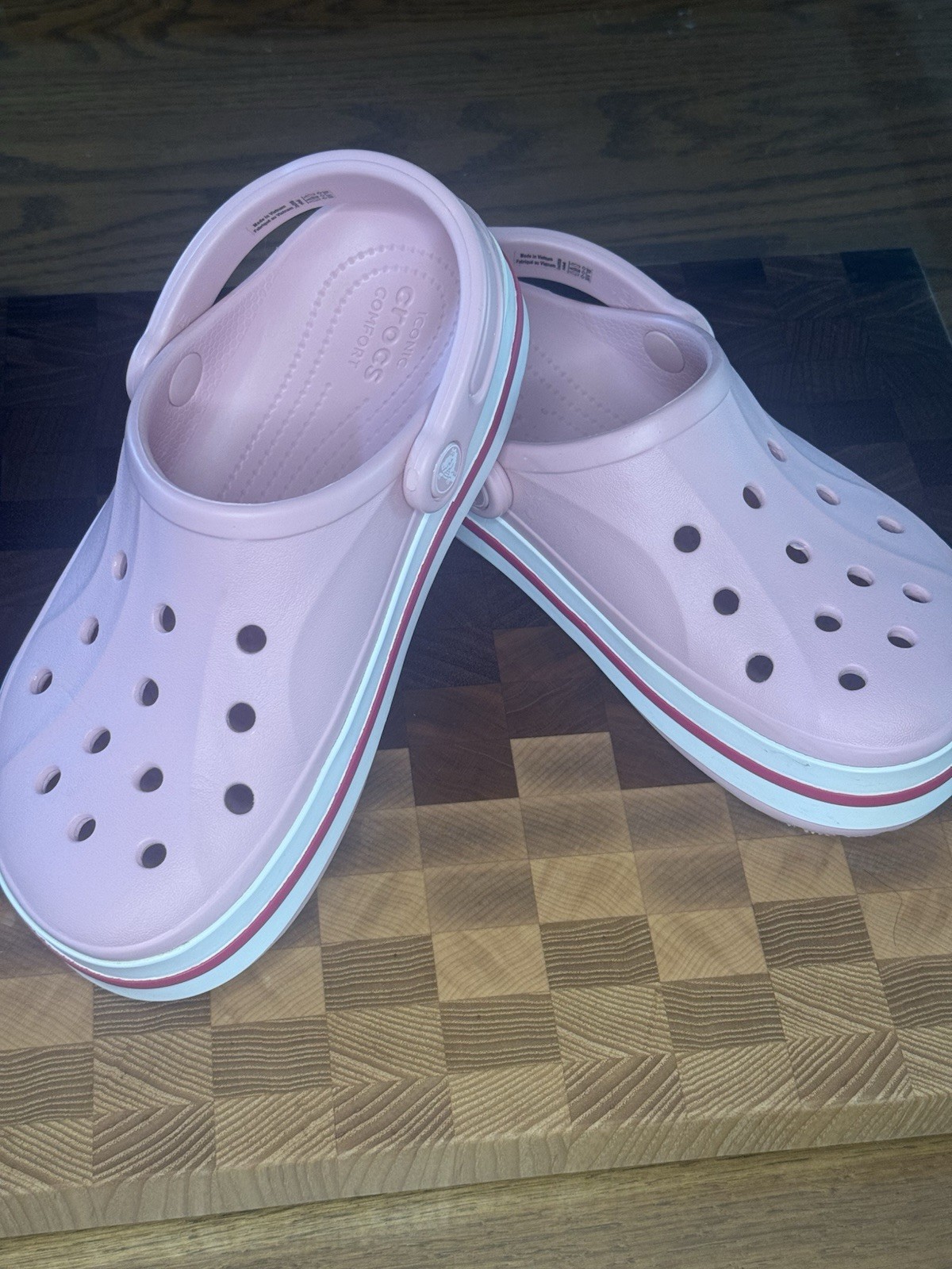 Crocs Crocband Classic Clogs Women’s Size 6 Pink Slip On Comfort Shoes EUC