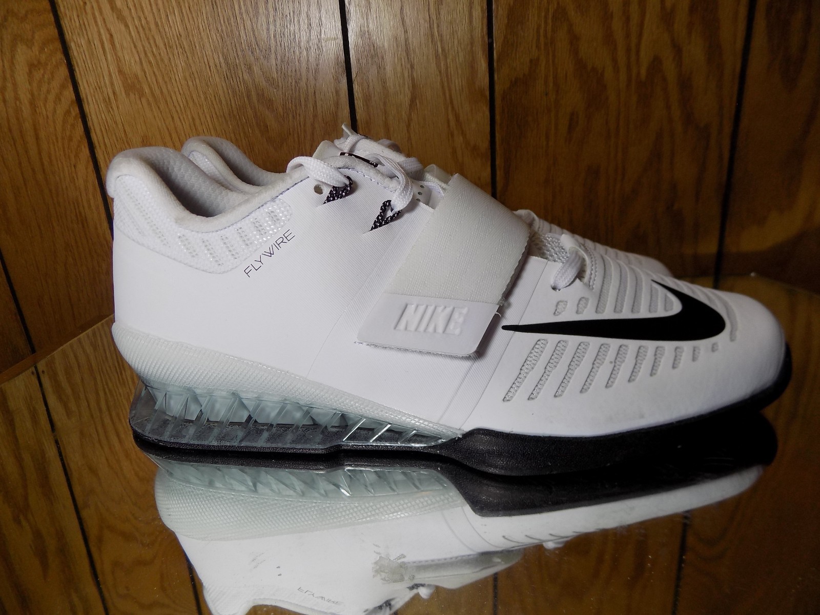 WMNS Nike Romaleos 3 Weightlifting Trainers White Black SZ 13 (878557-100)