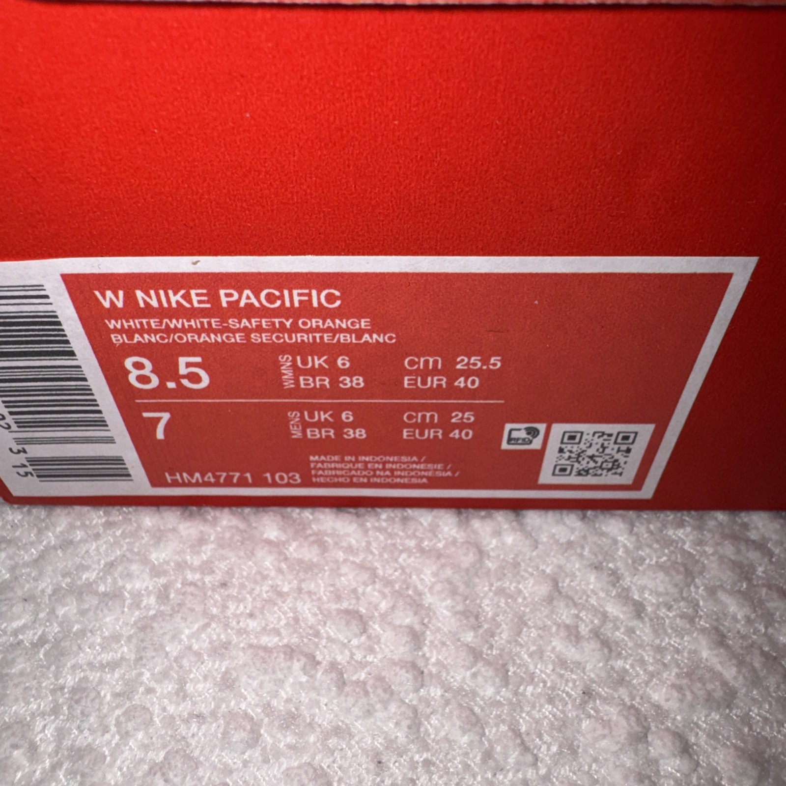 W Nike Pacific Leather White 8.5 NIB