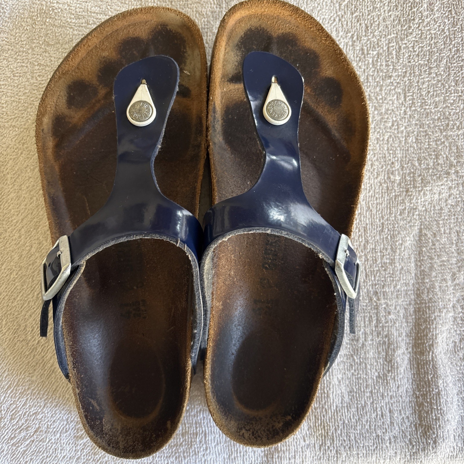 Birkenstock Gizeh Navy Blue Patent Sandal (white sole) 41R regular/wide