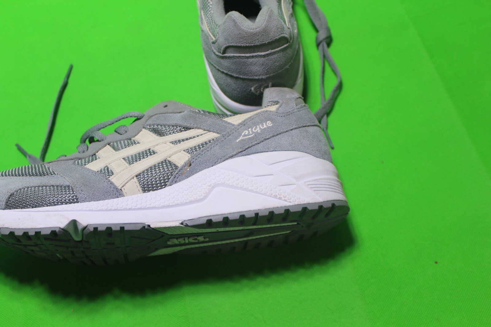 Asics Lique Sz 10.5 Women Gray Leather Synthetic Running Shoes H6KOL