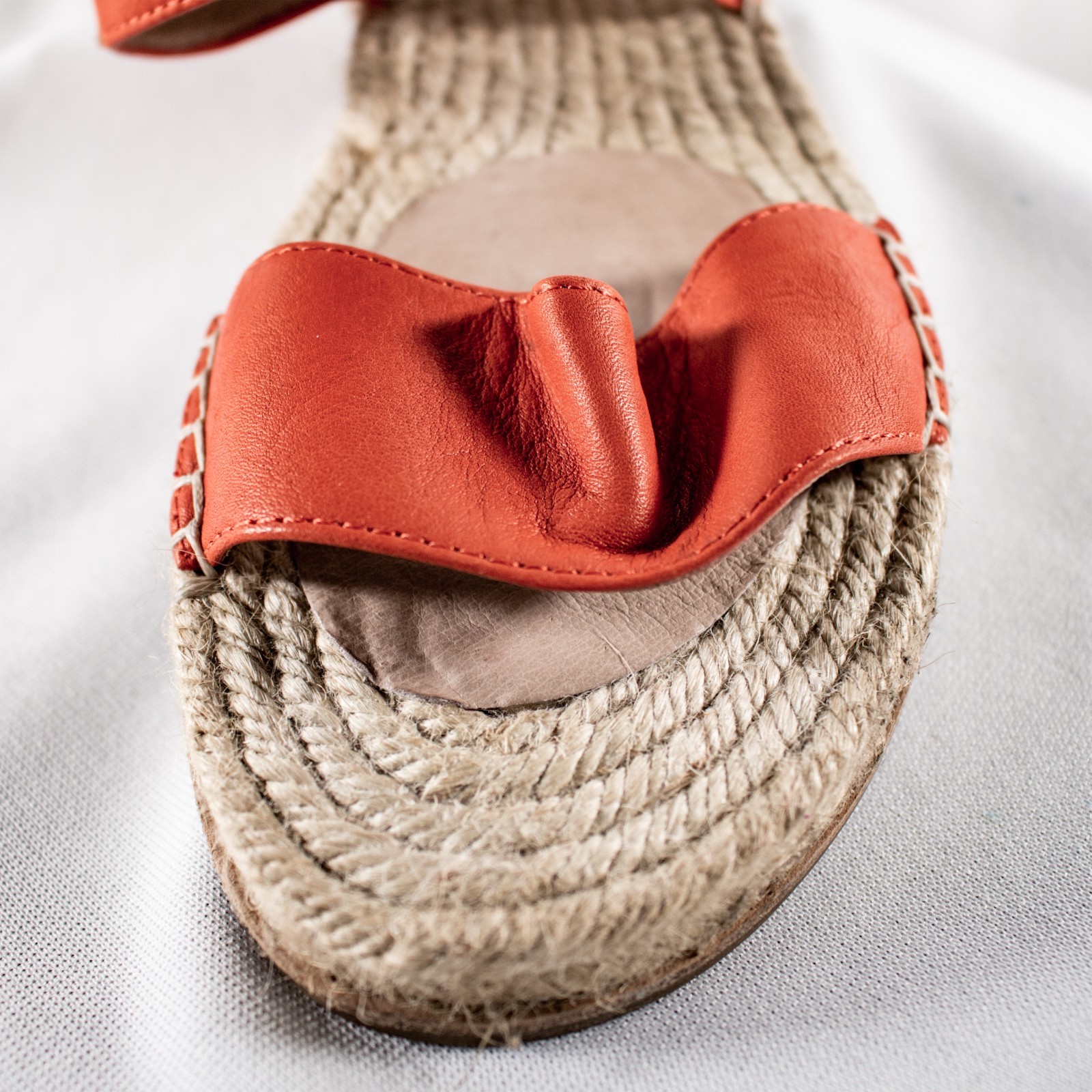 EILEEN FISHER New Orange Beige Solid Women Genuine Leather Flat Sandals Size 8.5