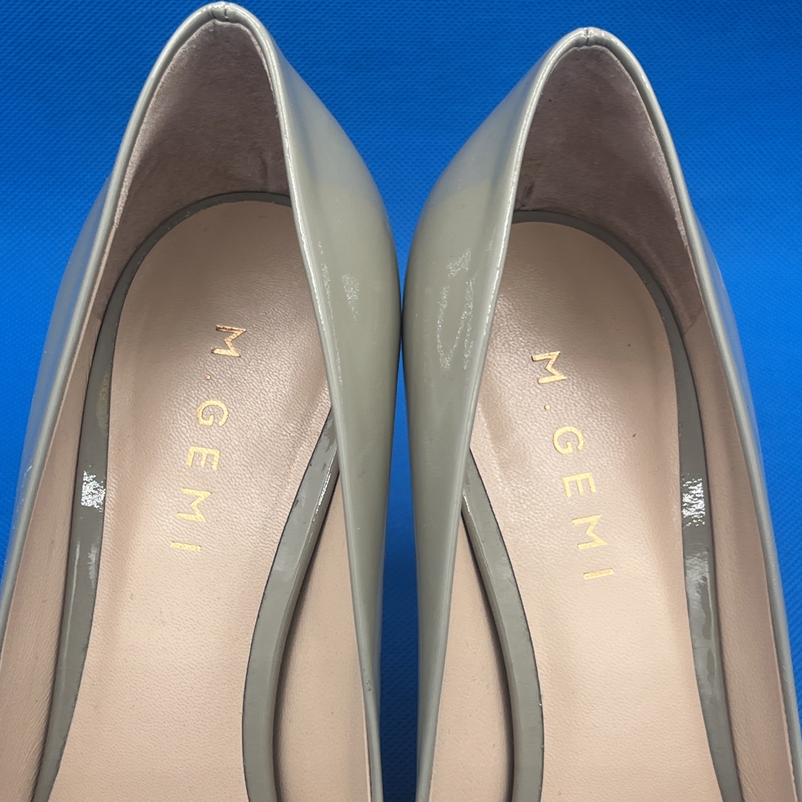 M. Gemi Women’s SIZE 39/US 8.5 beige Leather smooth glossy Heels