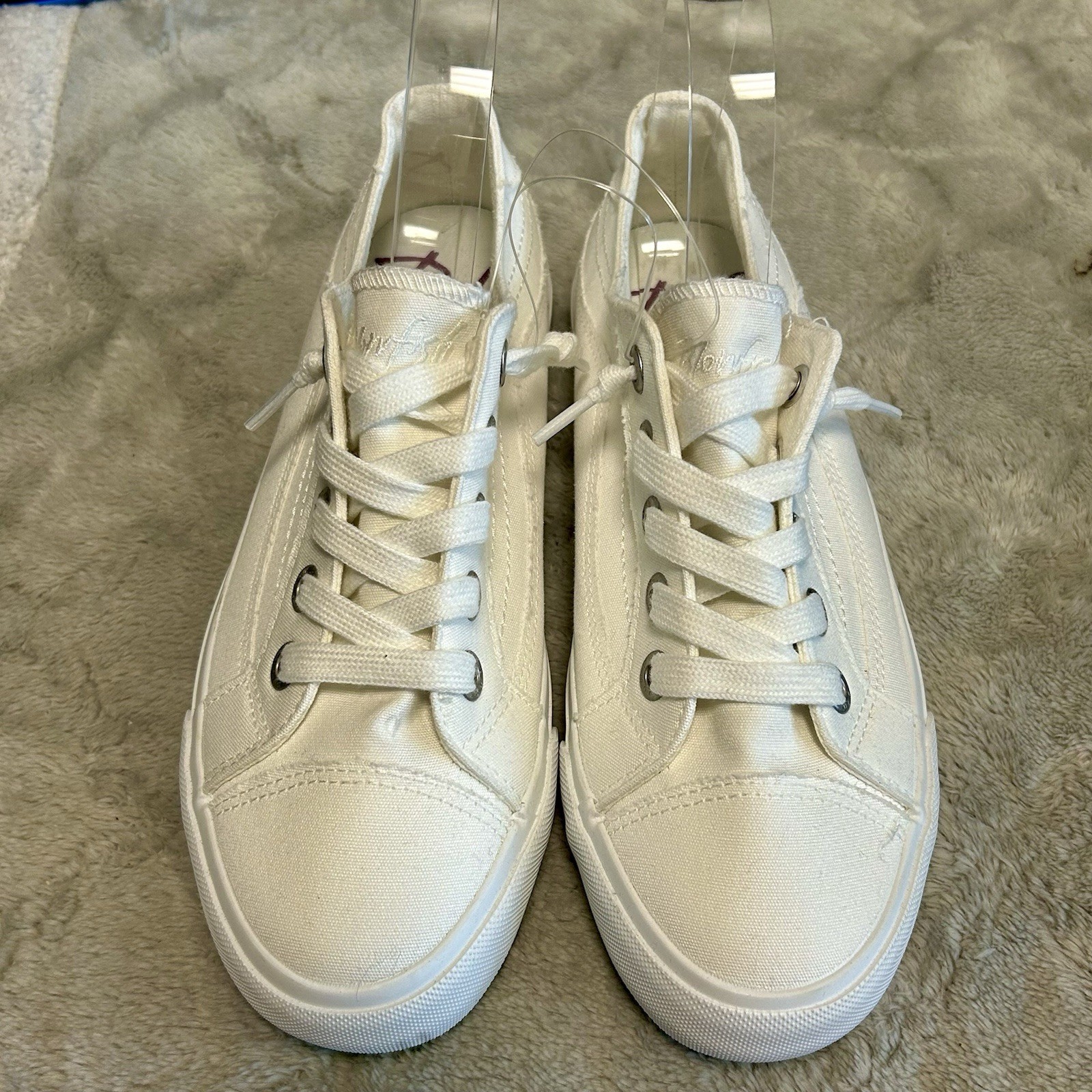 Blowfish Sz 8 Missy White Canvas Sneakers NWOT
