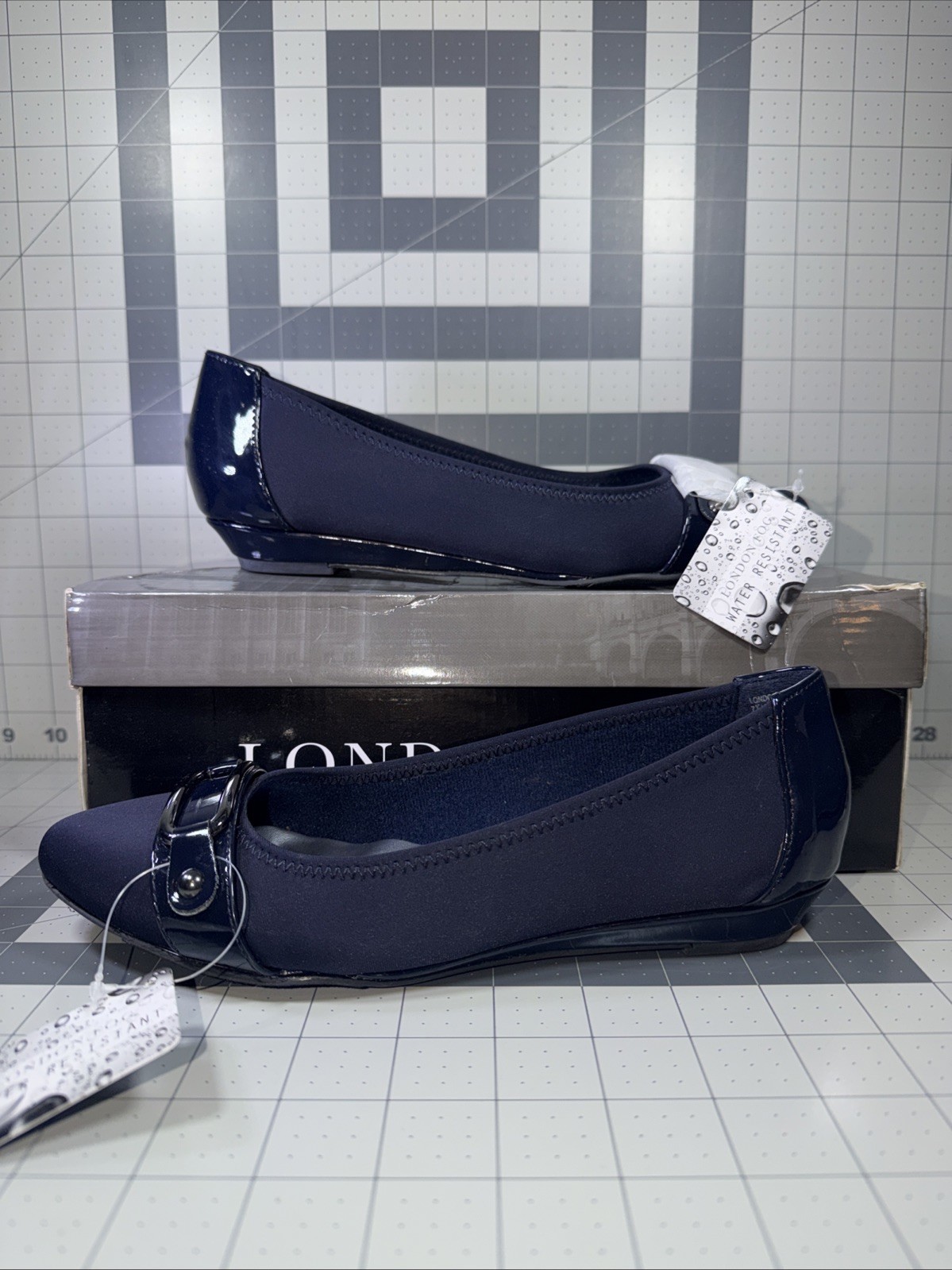 London Fog Chelsea Navy Fabric Flats Size 7.5 ZXK183 New W/ Box Water Resistant