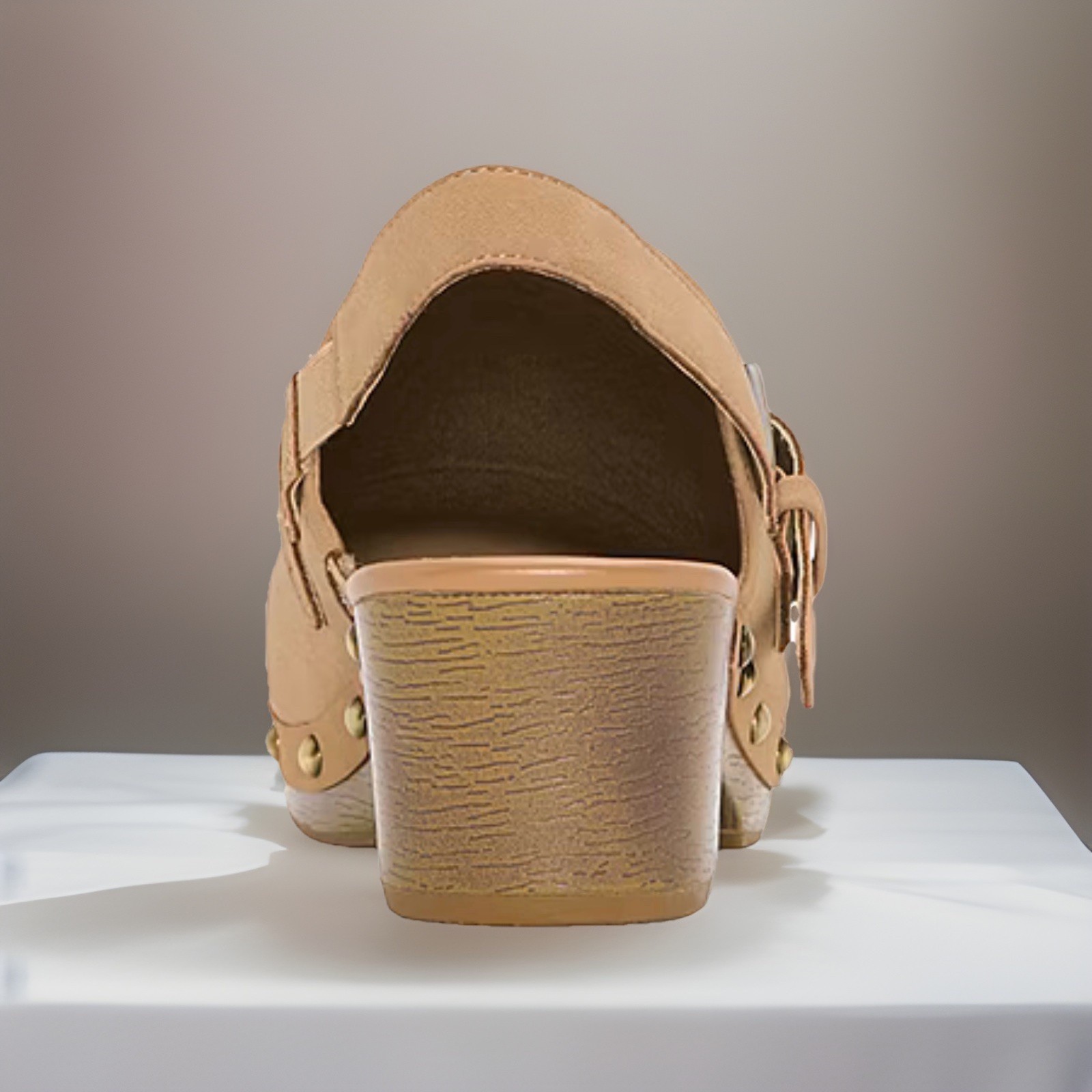 a.n.a Women’s Greenfield Round Clogs Tan 7.5M 🆕