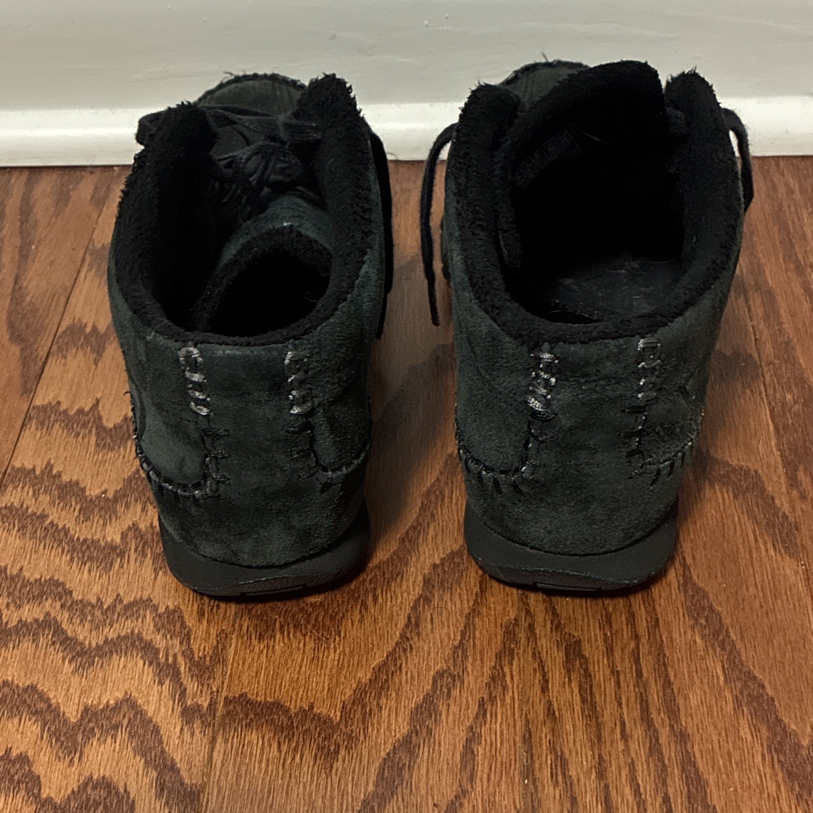 SKECHERS Relaxed Fit Chukka Shoes Black Faux Fur Lined Memory Foam Lace Up 6