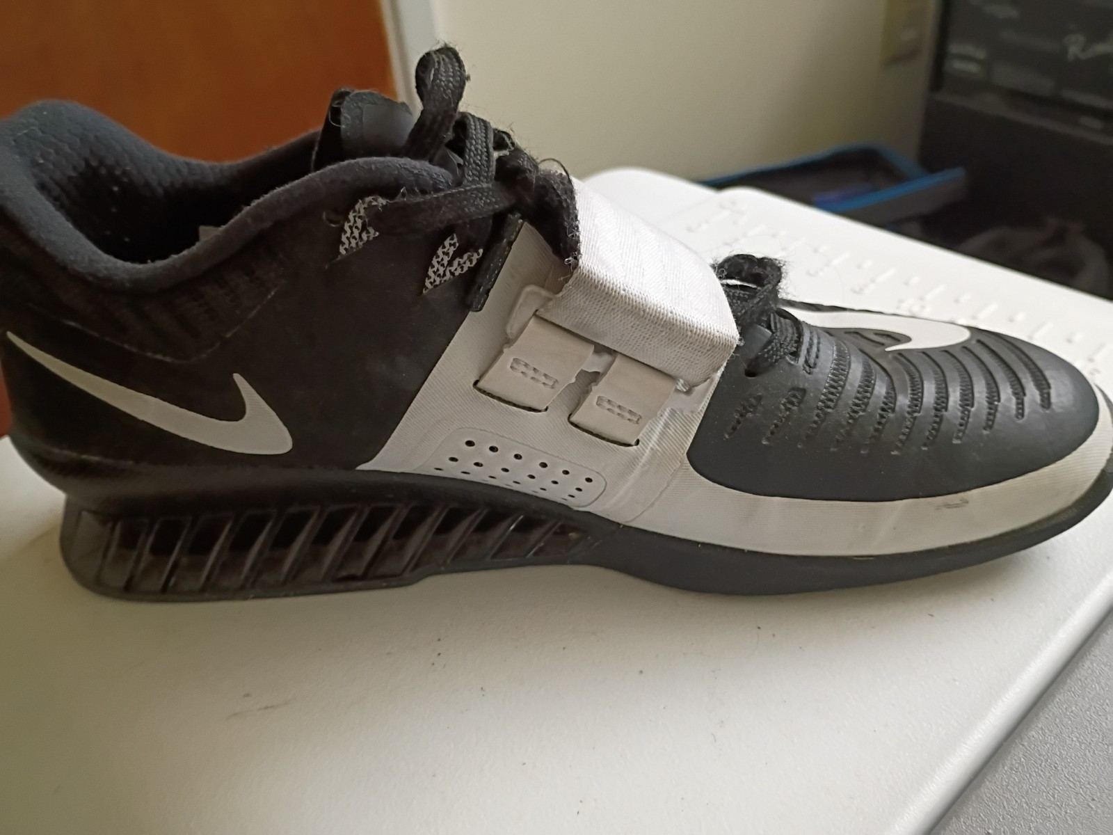 Size 10 – Nike Romaleos 3 Black White
