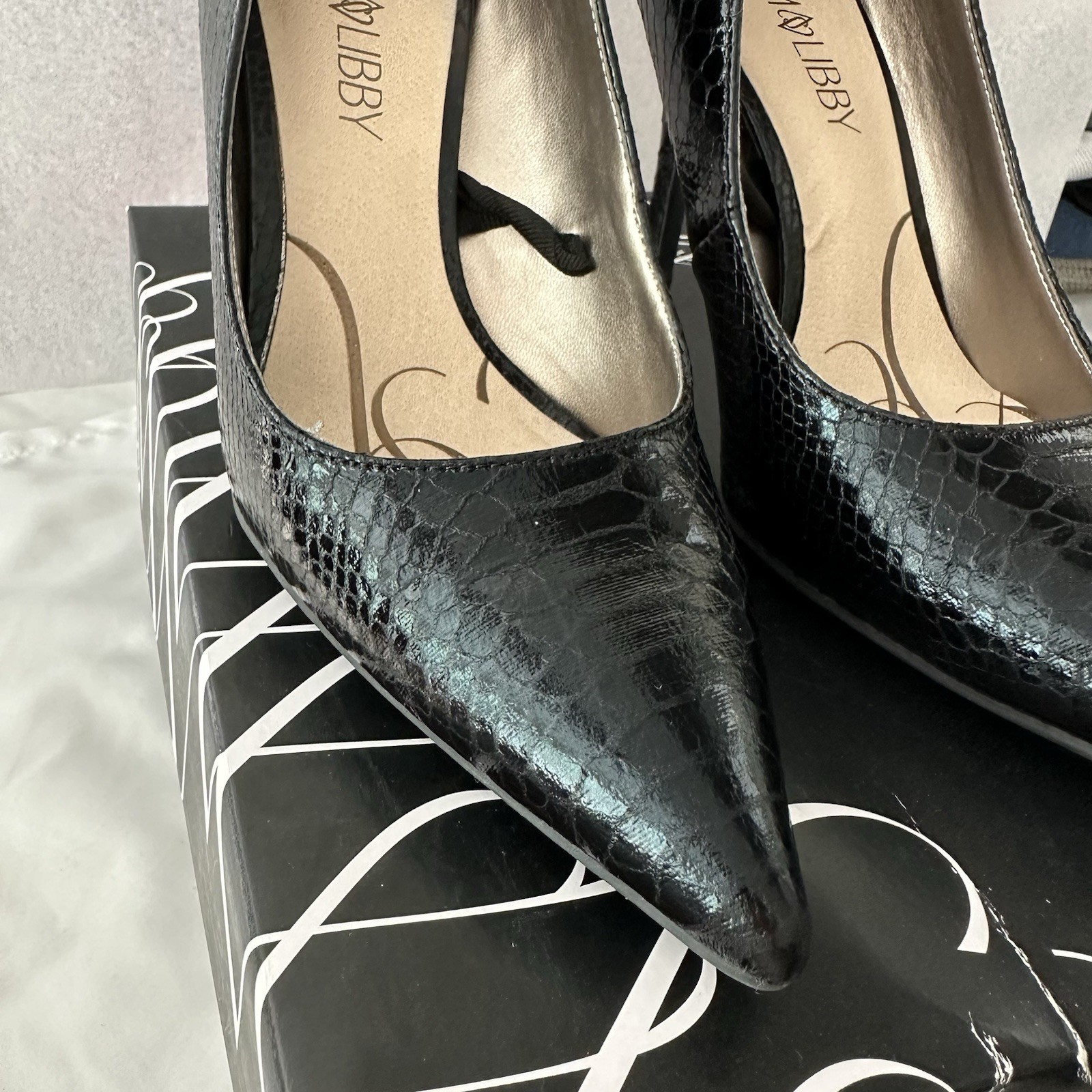 Sam & Libby Dominique Pointy Toe Stiletto Size 8.5 Black Faux Snakeskin 4″ Heel