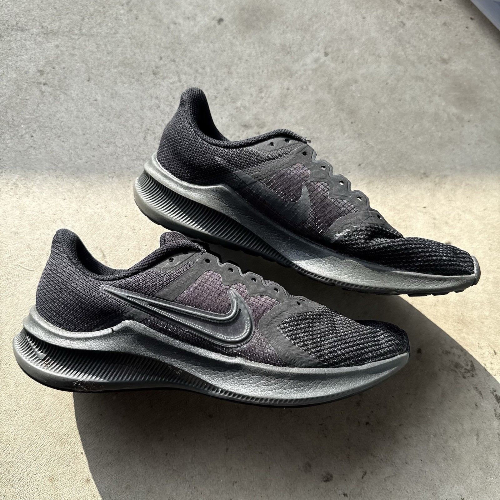 Nike Downshifter Size 7.5 Black Smoke Grey Women’s Running Shoes CW3413-003