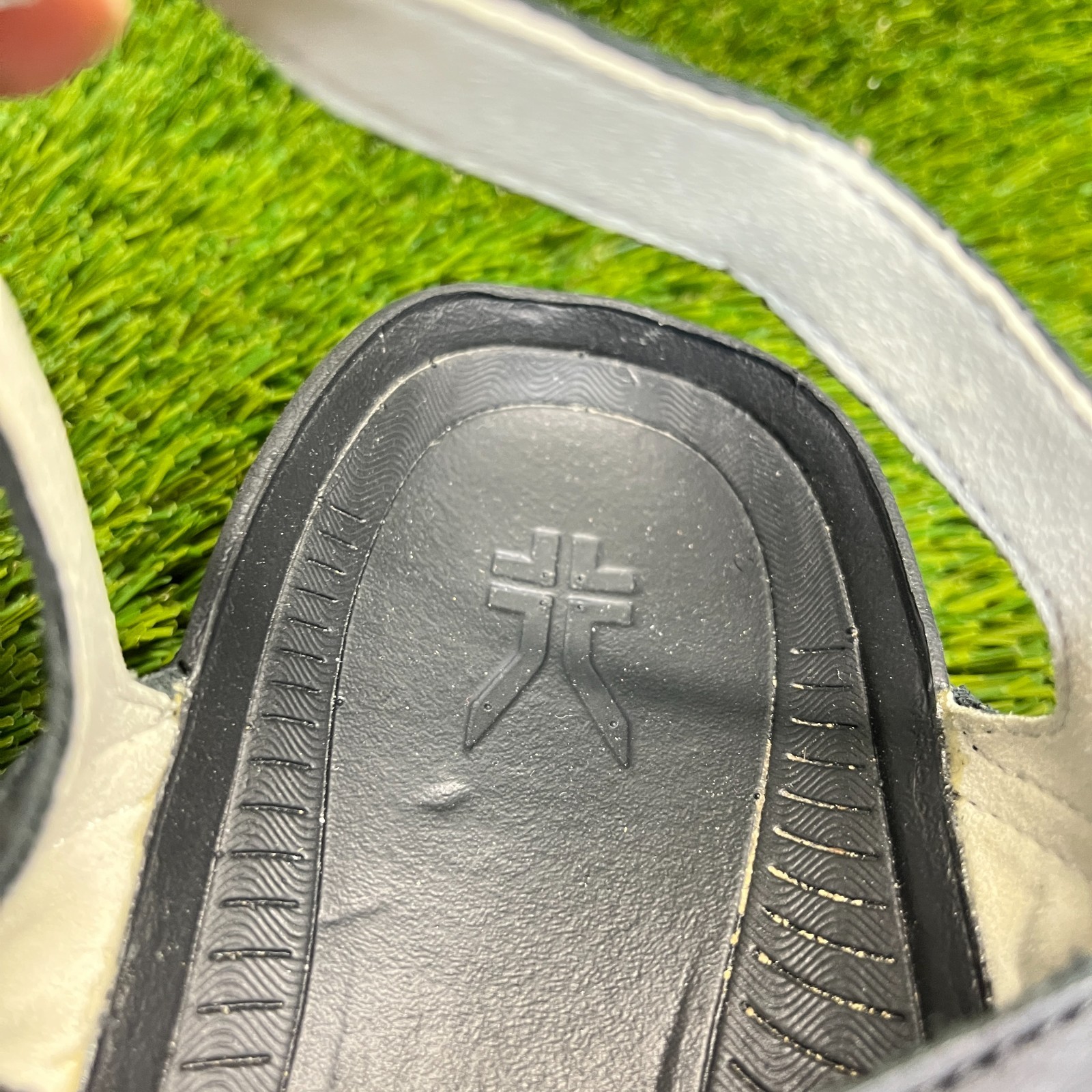 Kuru Letti Womens Size 8 Jet Black Beach Classic Outdoor Leather Thong Sandals