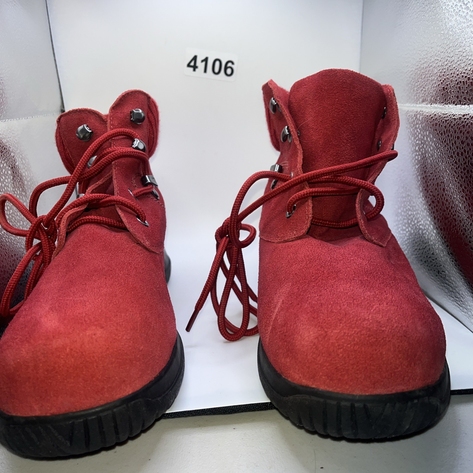 Wanderlust Boston Red Suede Women’s Size 10Boots #183276 eyelet and hook lace up