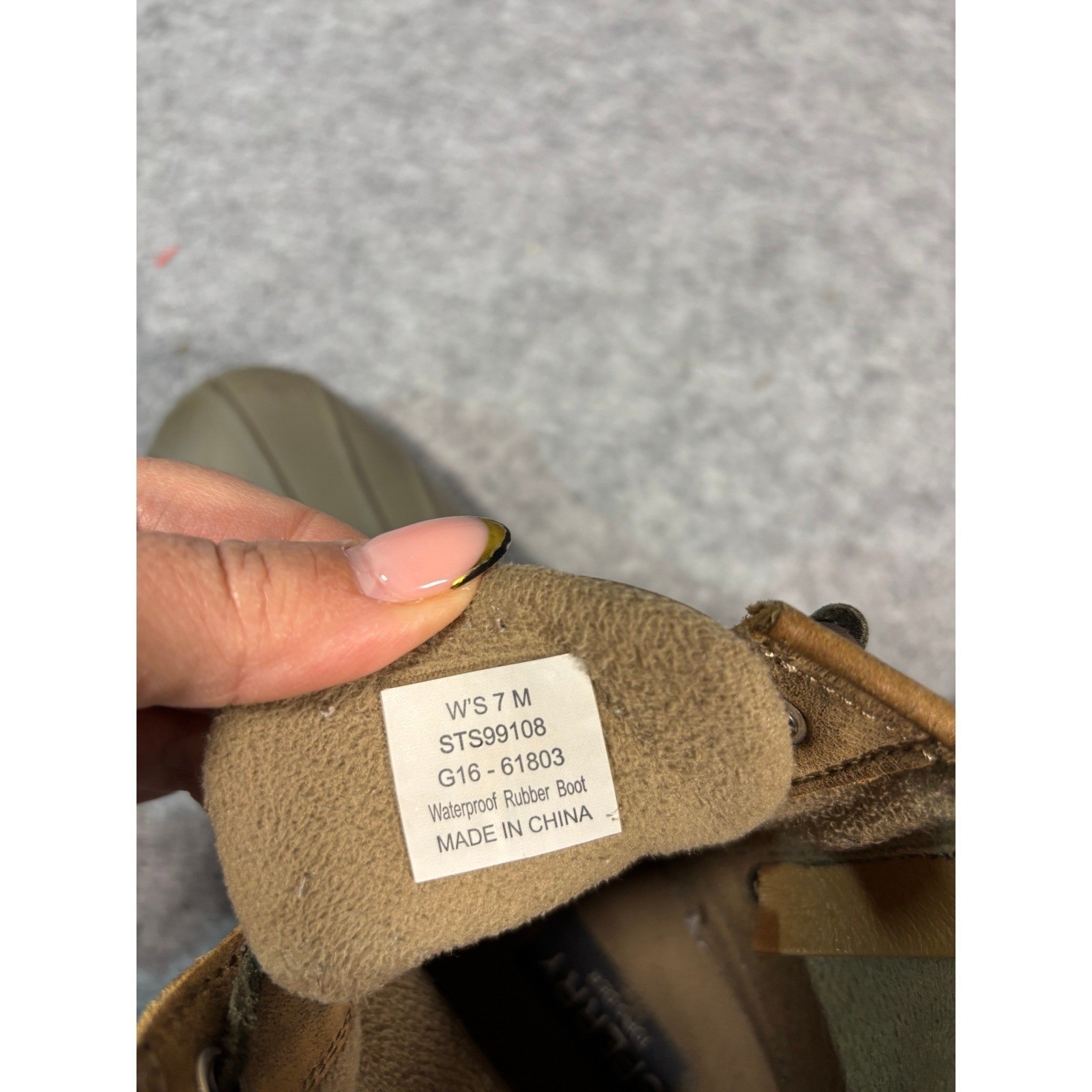 Sperry Top-Sider Women’s Waterproof Rubber Boot Tan Suede Lace Up Zip Size 7 M