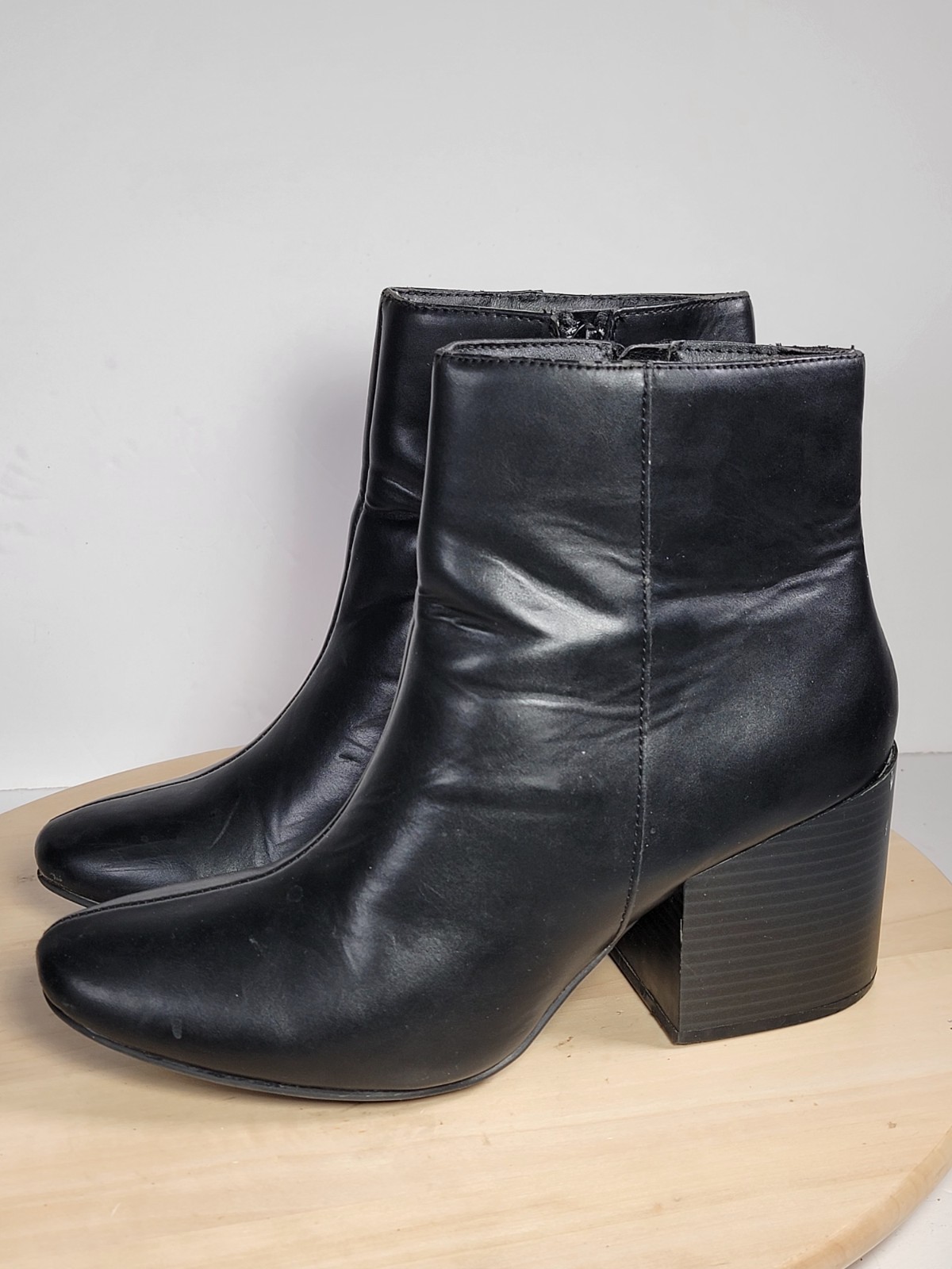 Steve Madden Girl Size 8.5 M Black Faux Leather Ankle Heeled Bootie