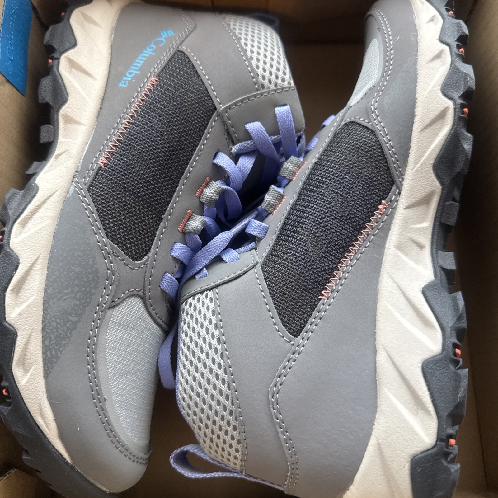 NEW COLUMBIA Women’s FLOW CENTRE Hiking Shoes Sneakers Steam Fairytale 6