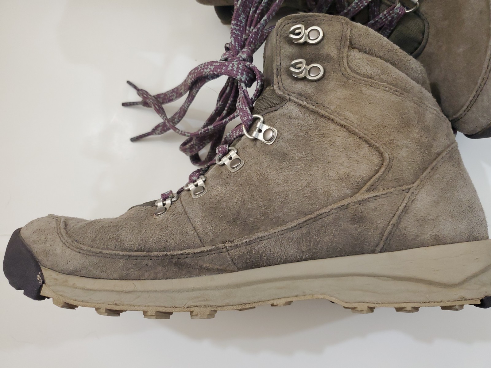 Danner Women’s Size 8.5 Adrika Ash Suede 5″ Hiking Boots