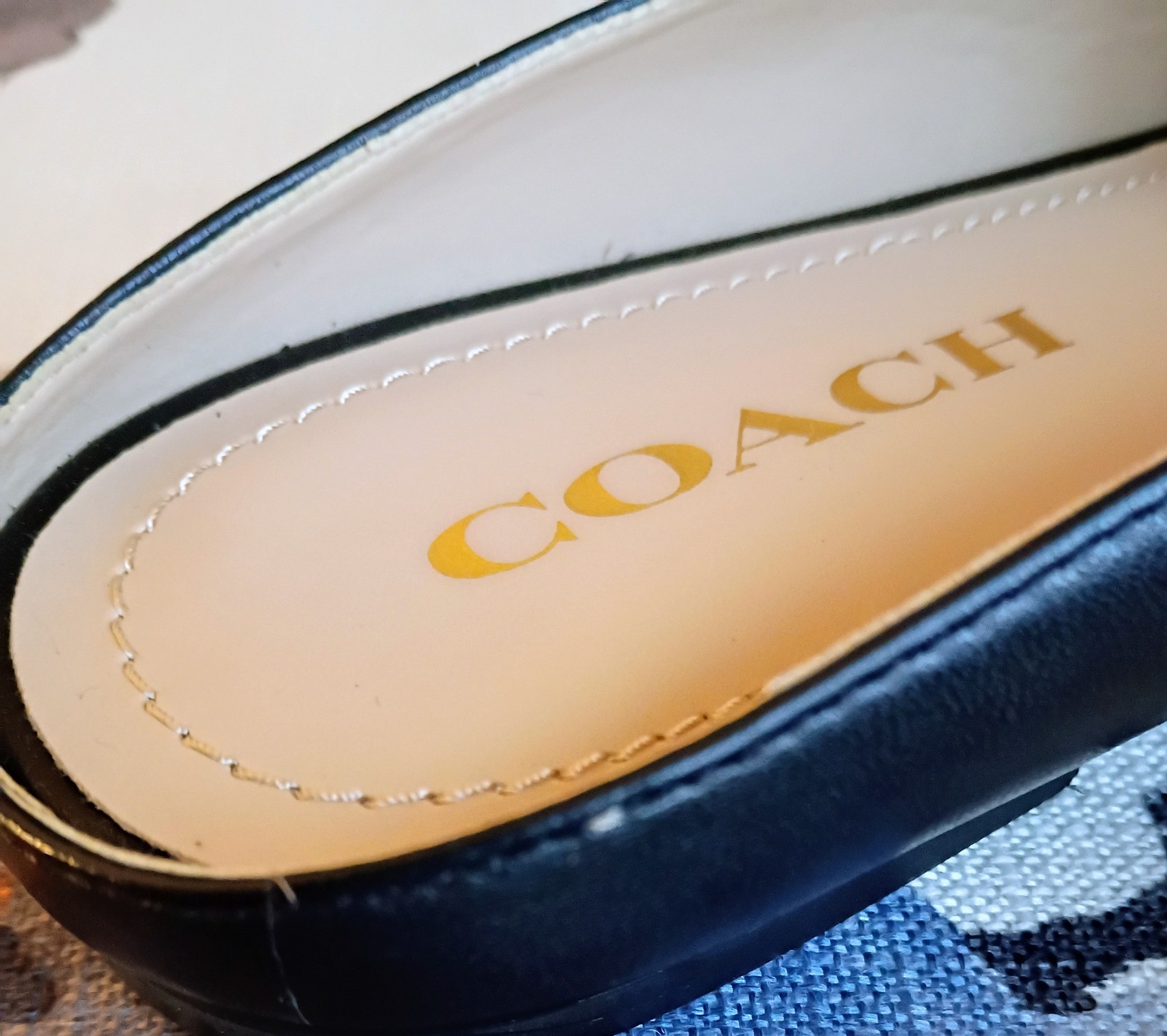 Coach Sienna Shoes Leather Slide Size 9.5 B Black with Gold Logo