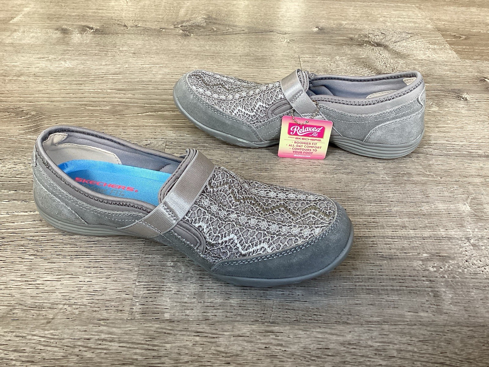 Skechers Womens Breathe Easy Relaxed Fit Size 9.5 Slip On Shoes Gray 88000DS