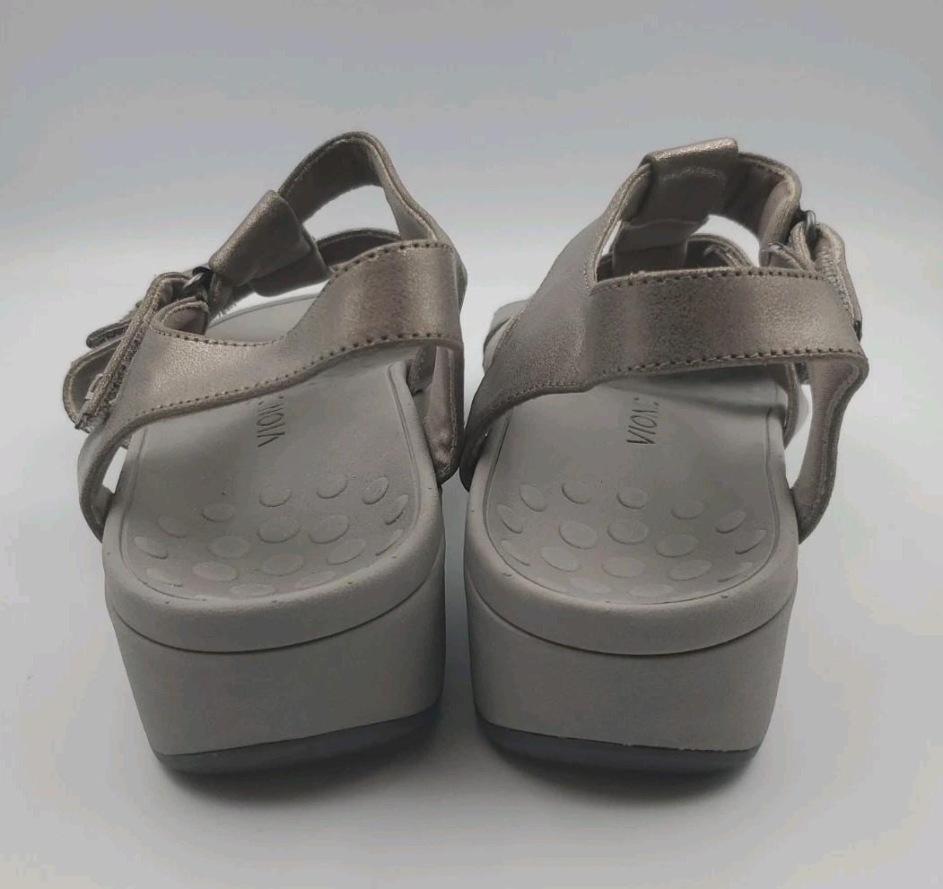 Vionic Tami Metallic Comfort Wedge Sandals Women’s Size 10 Silver Orthotic