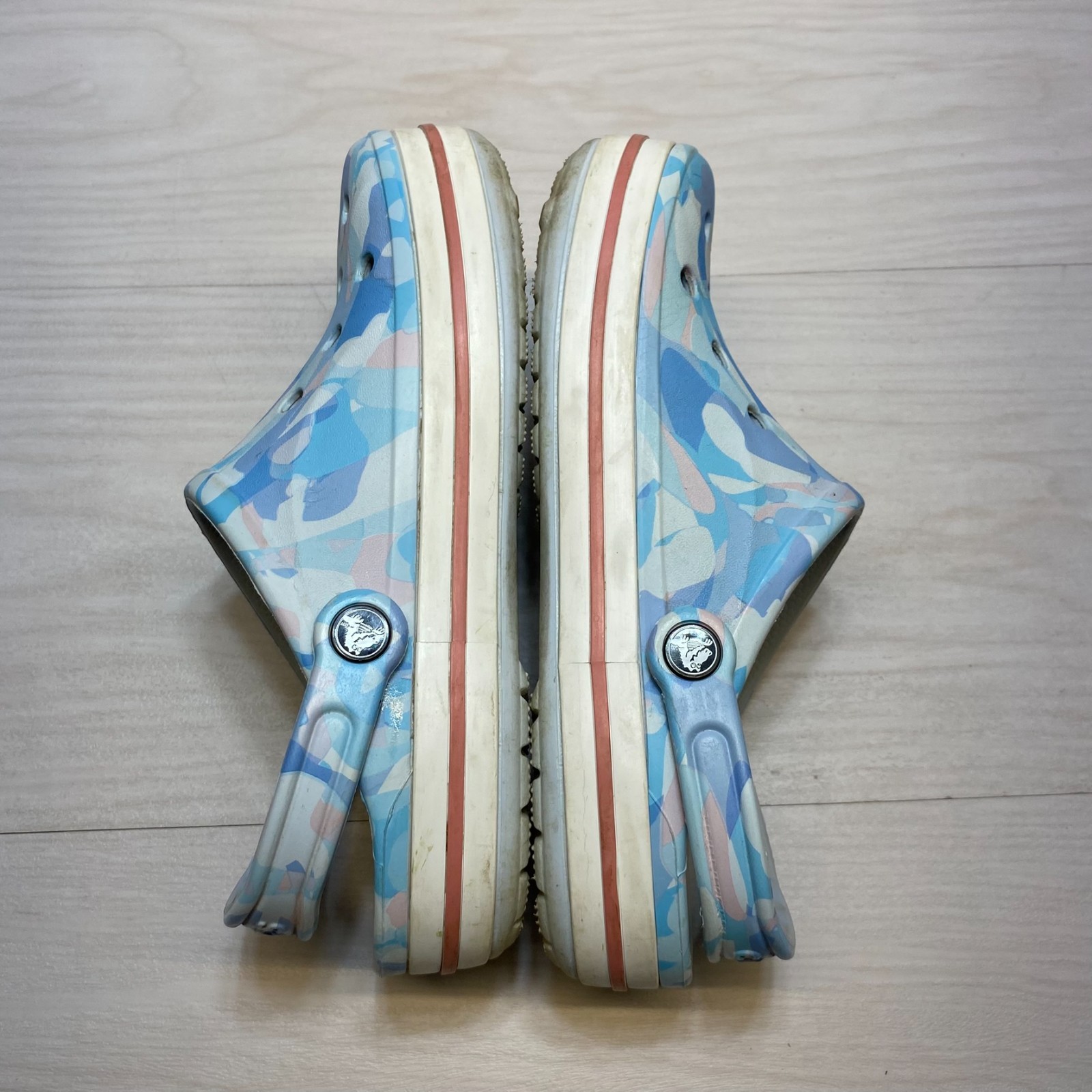 Crocs Bayaband Bubble Camo Clogs Women’s Size 9 Blue Round Toe Slip On Comfort