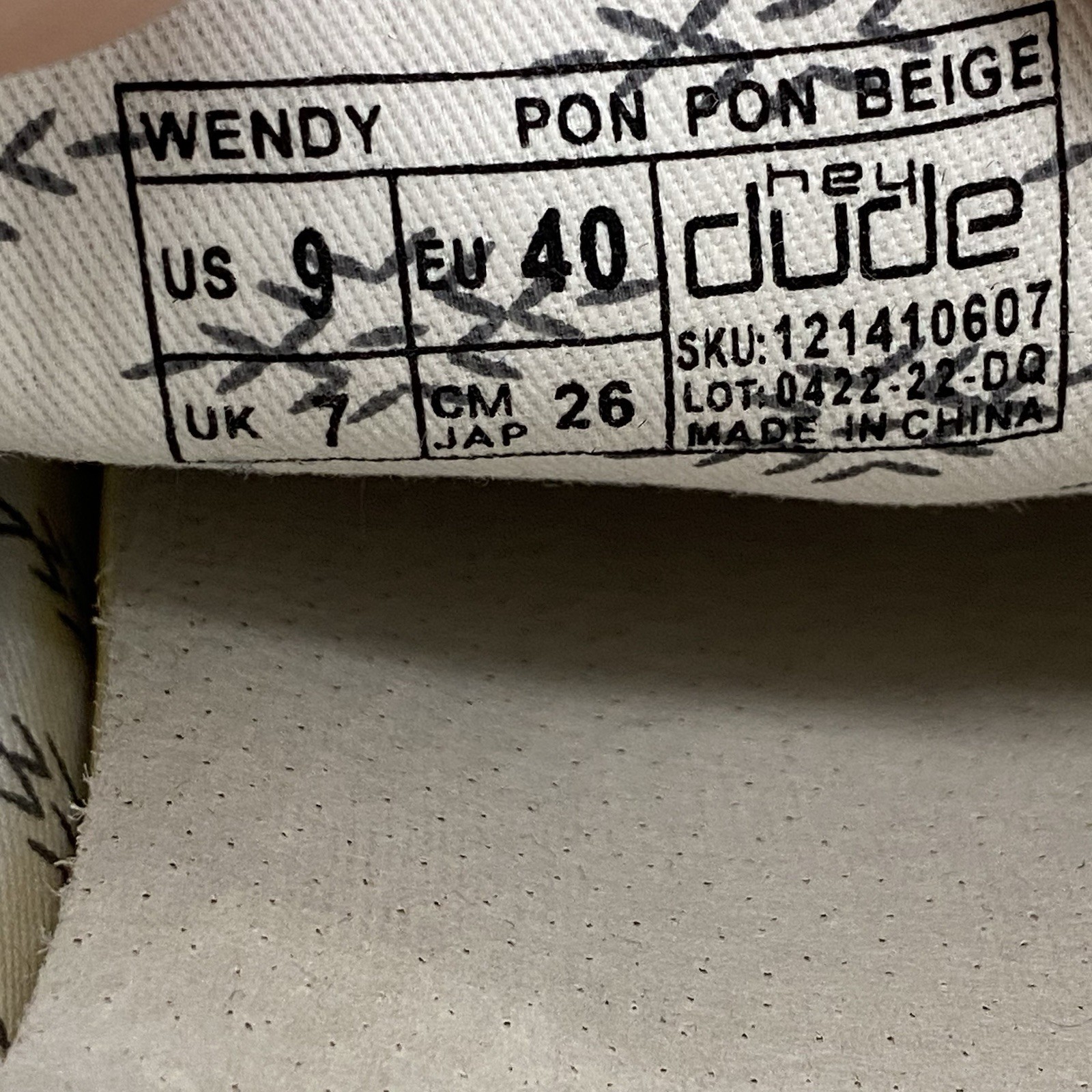 Hey Dude Shoes Womens 9 Multicolor Wendy Pon Pon Beige 121410607
