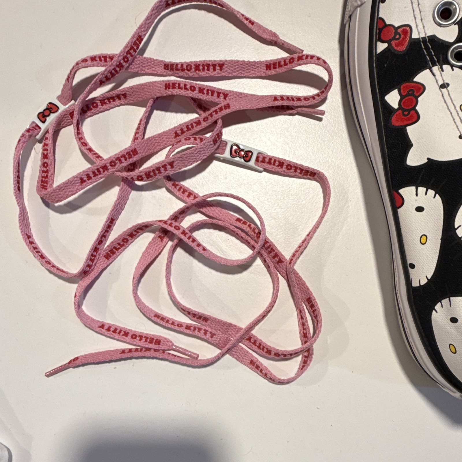 Converse x Hello Kitty Chuck Taylor All Star Low Top Black Sneakers Size 10
