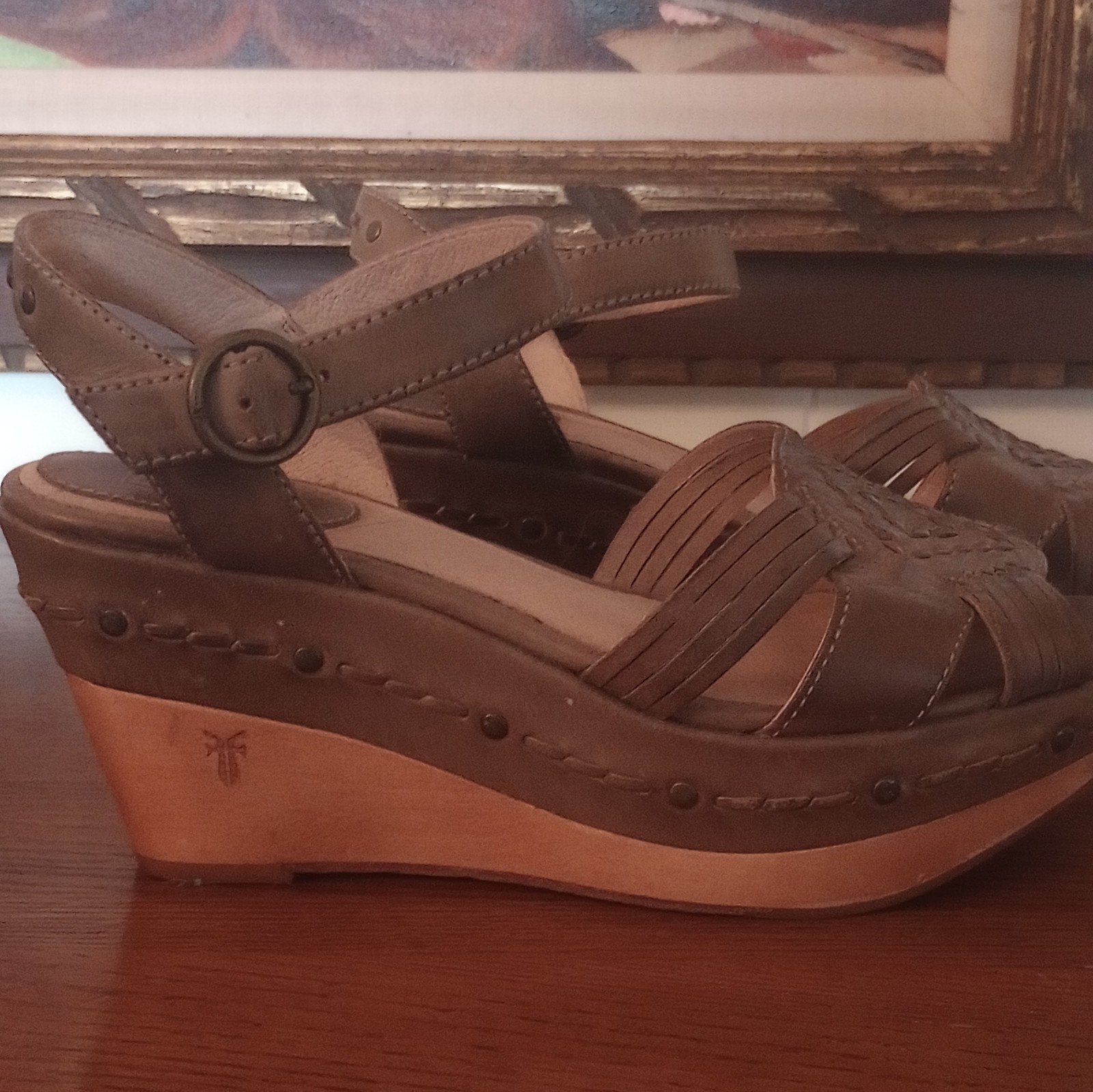 Frye Women’s Gray Leather Strappy Ankle Strap Buckle Sandals Size 9