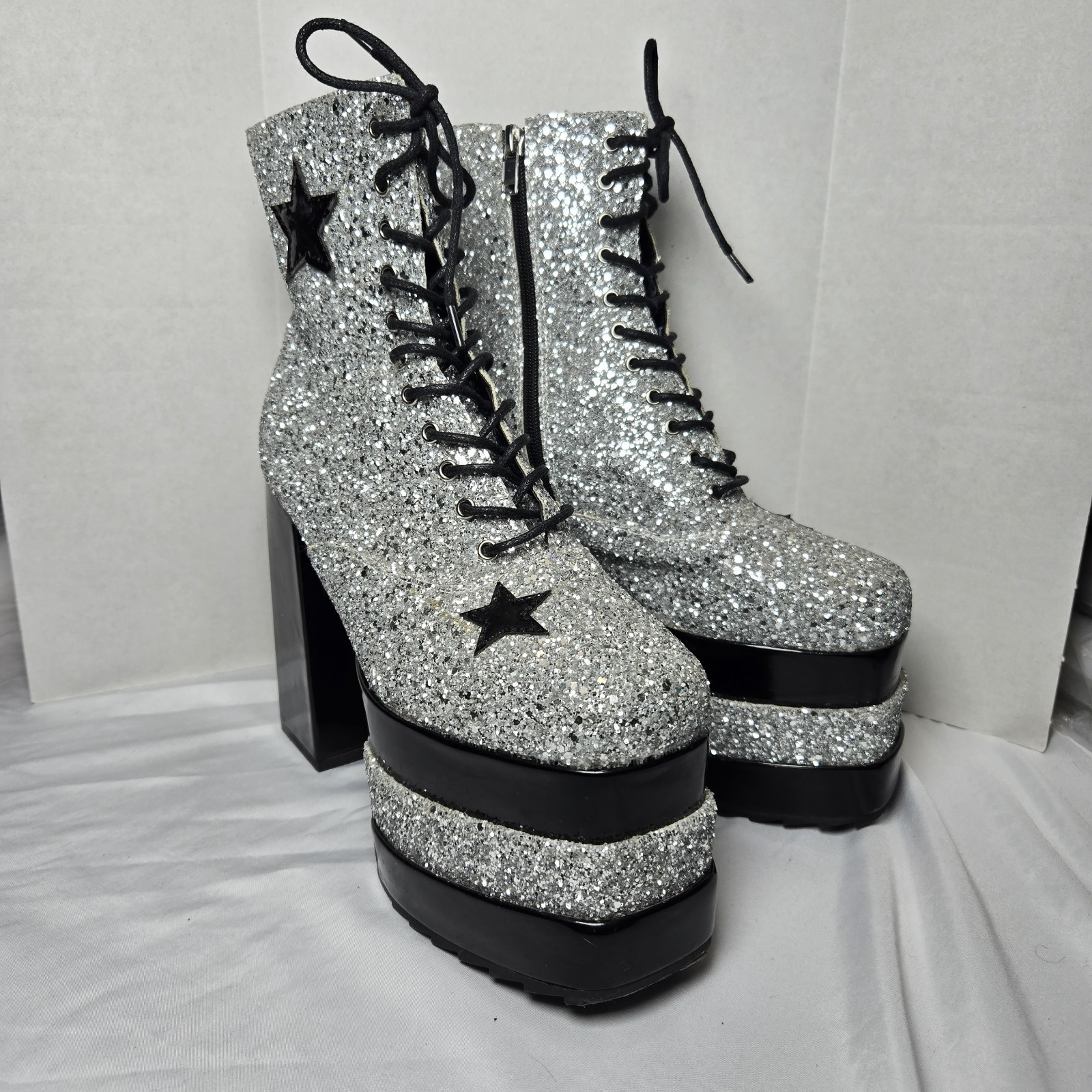 Dolls Kill La Moda Keep Shining Glitter Boots Womens 10 Silver Stars Platform