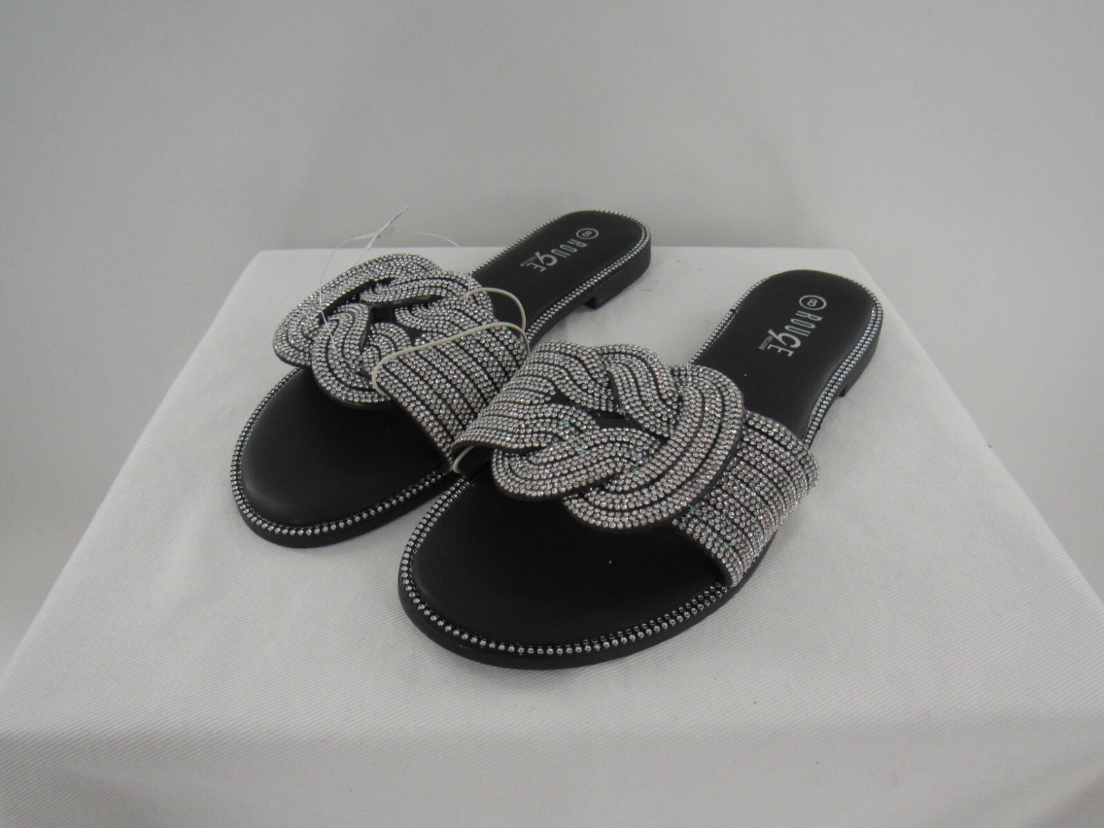 Women’s Faux Leather Rhinestone Sandals Open Toe Slip On Black Flat Size: 8 New