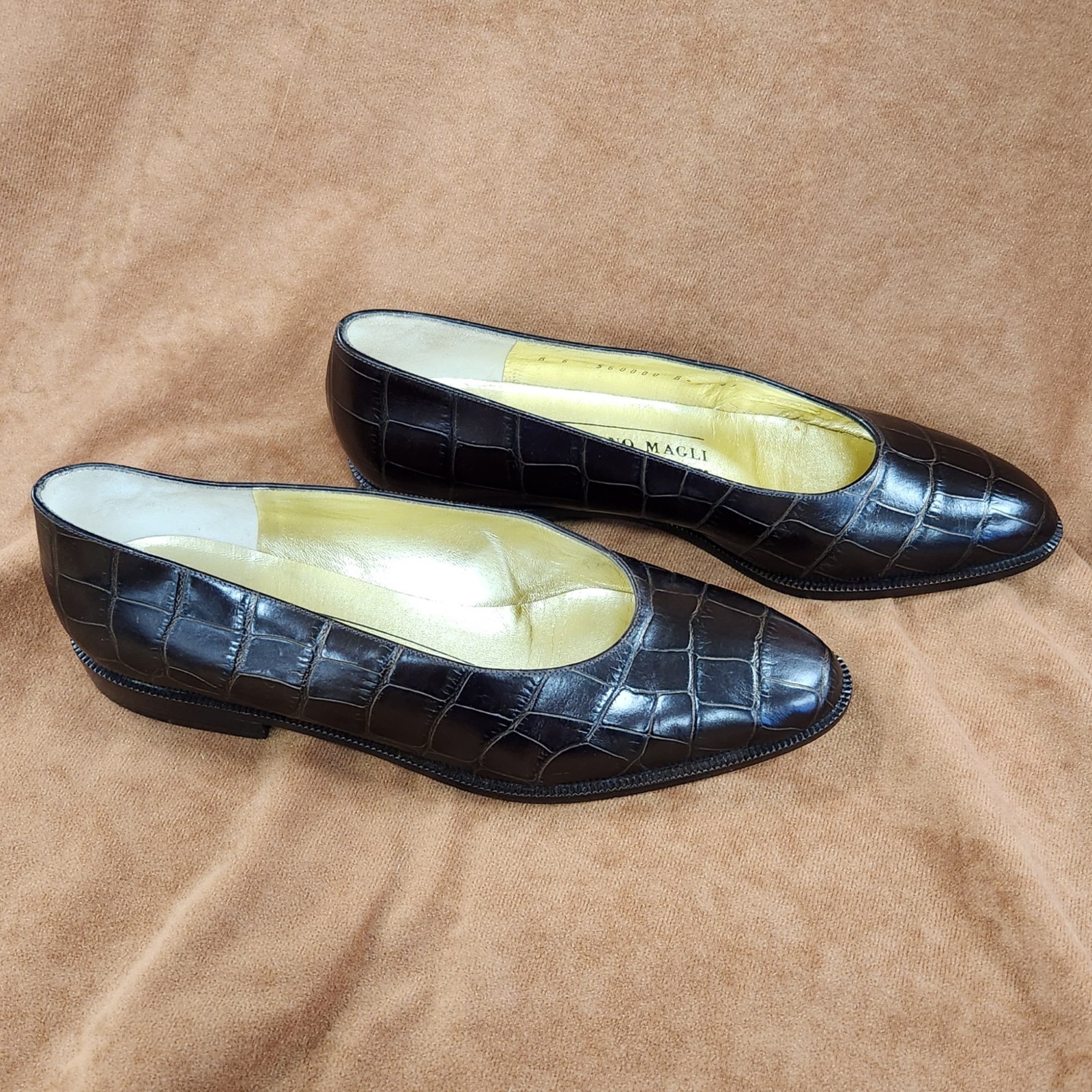 Bruno Magli Brown Crocodile Embossed Leather Low Block Pump Women’s 6 (26044)