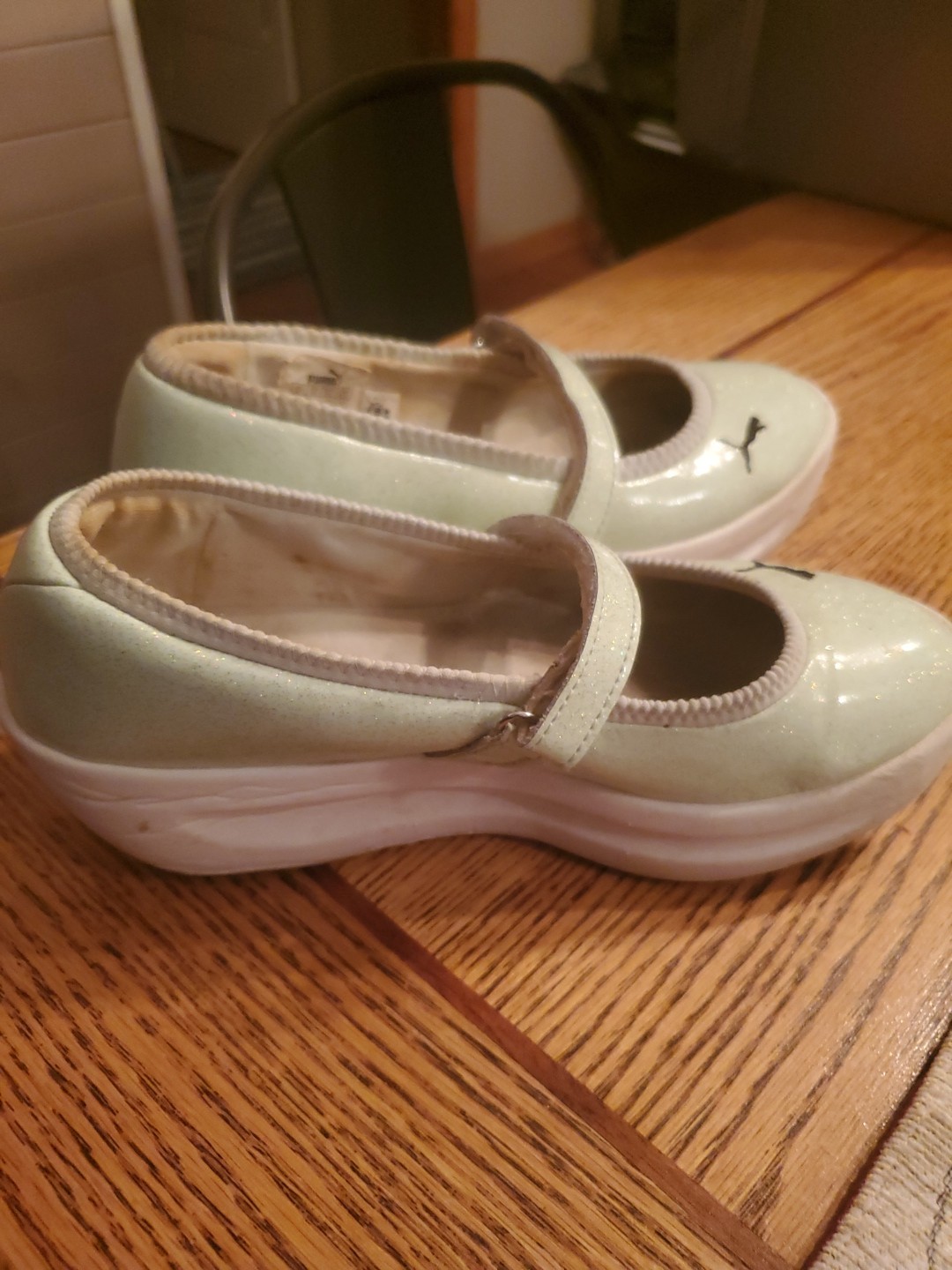 Womens Puma Strap Shoes Teal Size 4 1/2
