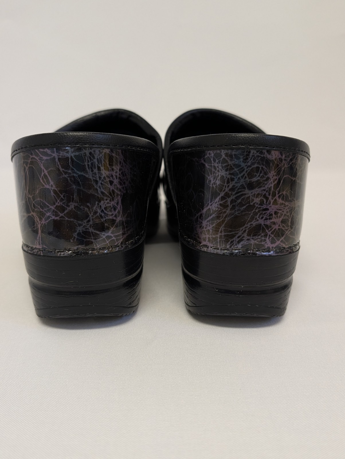 Dansko Professional Women’s Leather Clogs Slip Resistant Abstract EU 39 US 8.5