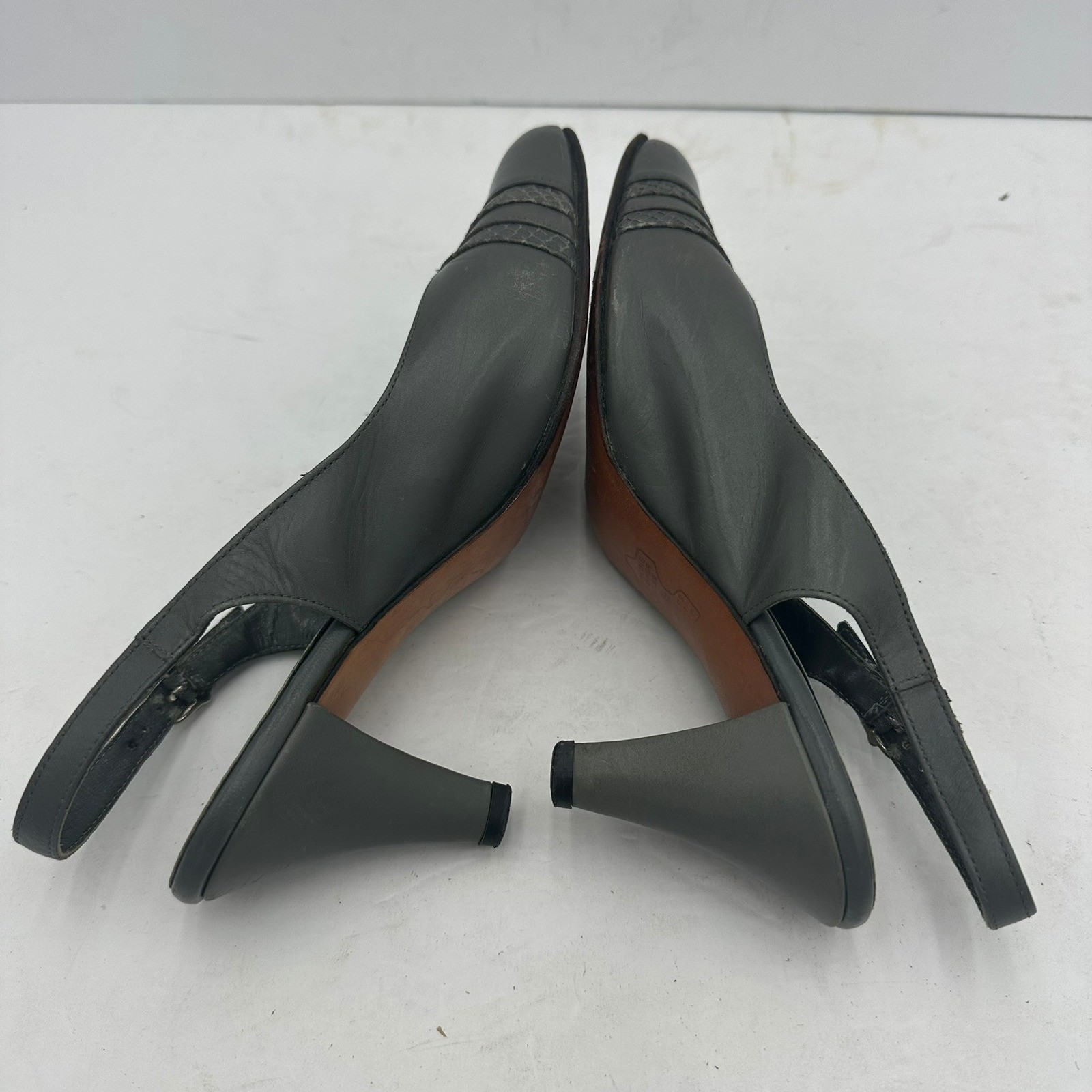 Celebrity Hand Made Mary Jordan Womens Gray Leather Slingback Heels Sz 8 Vintage