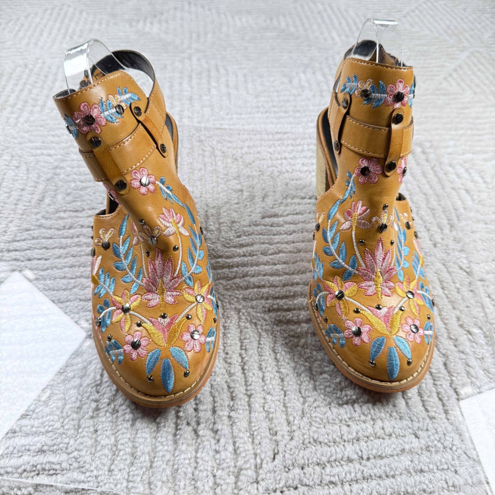 Ankle Strap Booties Womens 9 Tan Boho Western Embroidered Floral Boho Bohemian