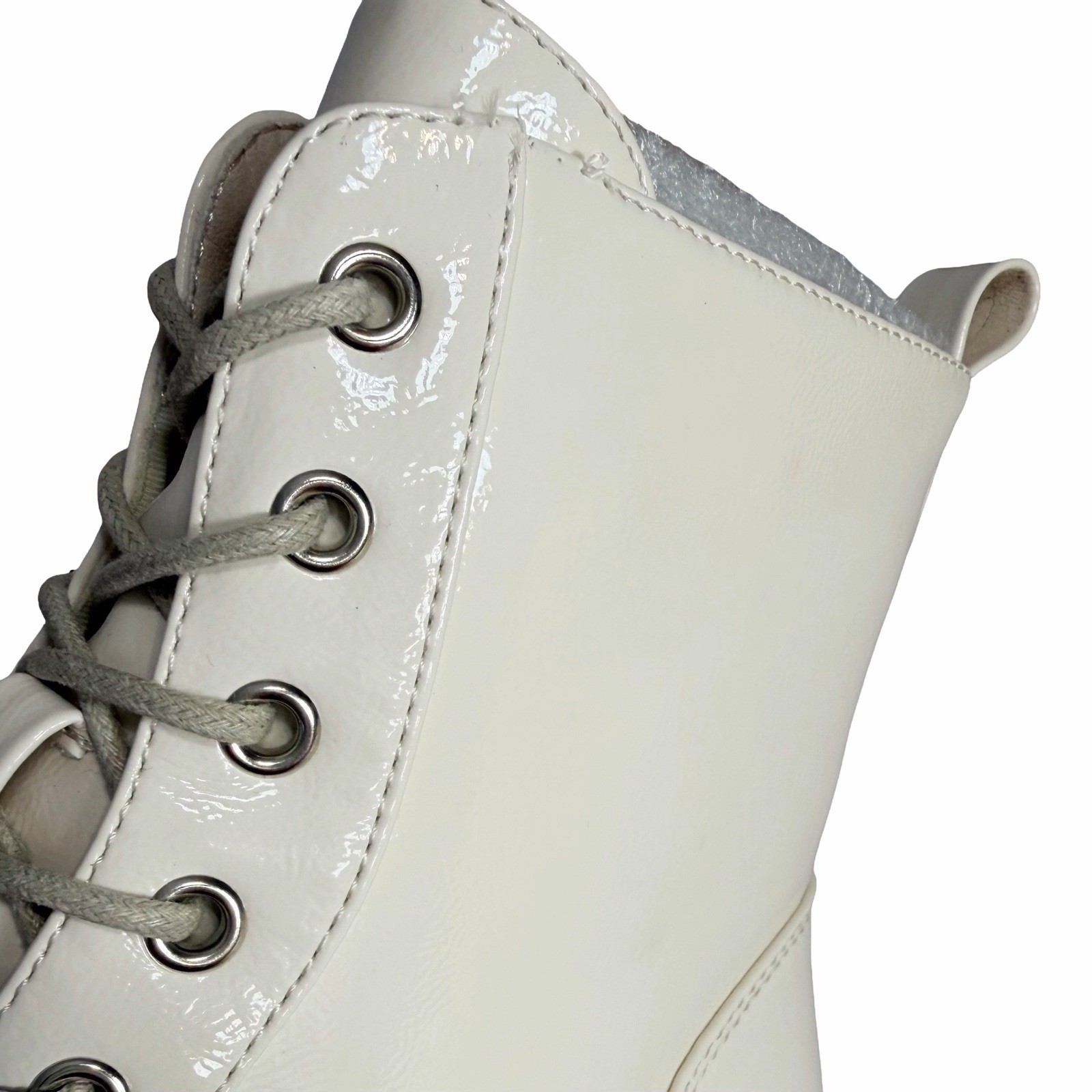 Hey Girl by Corkys Cray Combat Boots Women’s 9 Ivory Patent Lug Sole Zip