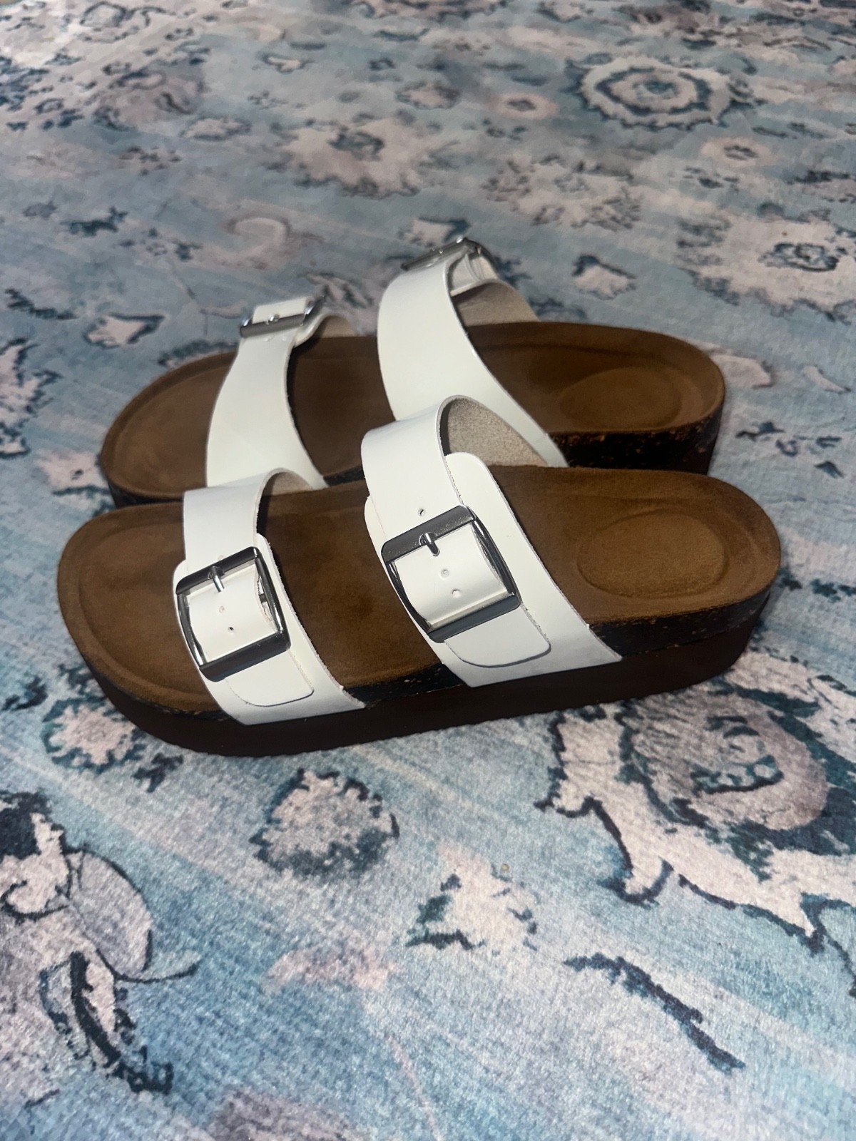 NWOT Women’s Platform Slide On Sandals White Size 7-8