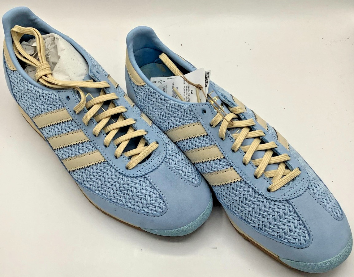 Adidas Women’s Size 9 SL 72 OG Sneaker, Clear Sky/Sand/Cream White, JR4230