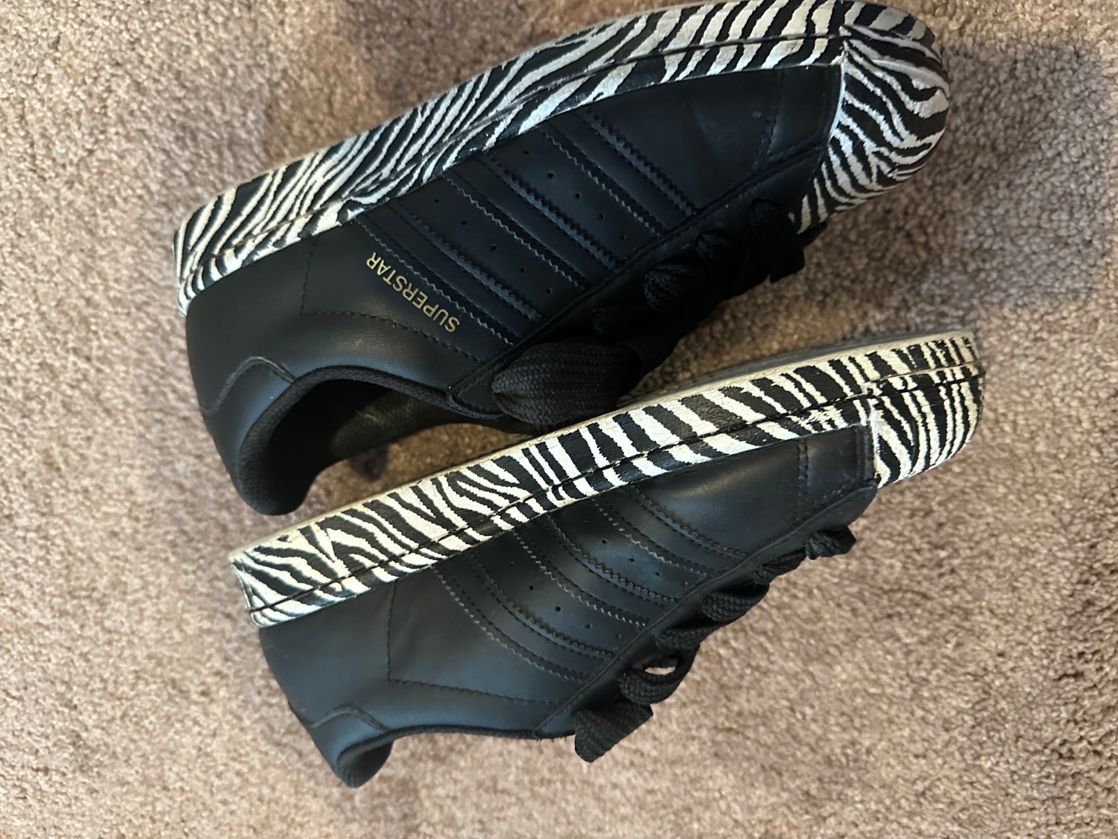 Size 6 – Adidas Superstar Zebra Print W